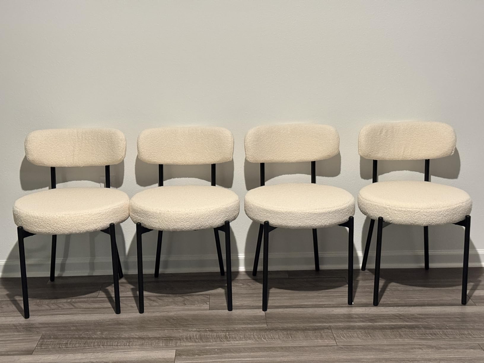 DUMOS Dining Chairs Set of 4, Mid Century Modern Chair Round Upholstered Curved Backrest, Kitchen Vanity Living Room Chairs with Black Metal Legs, Light Beige customer photo 2
