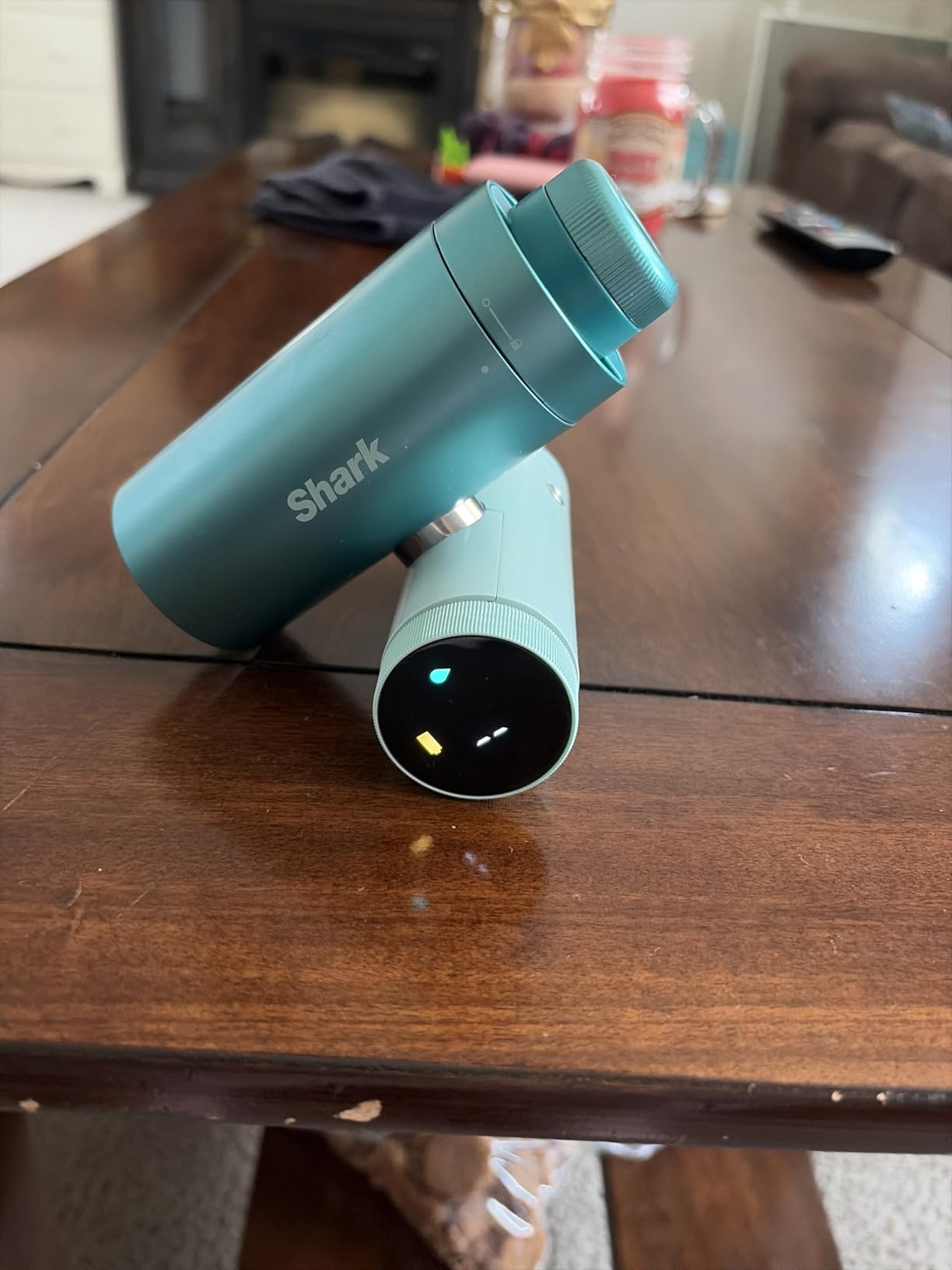 Shark ChillPill - The Only 3-in-1 Personal Cooling System with Fan, InstaChill Cooling Plate & Dry-Touch Mist - Portable, Handheld, Drops Skin Temp Up to 16°F, 10 Speeds, Glacier, FA022BL customer photo 1