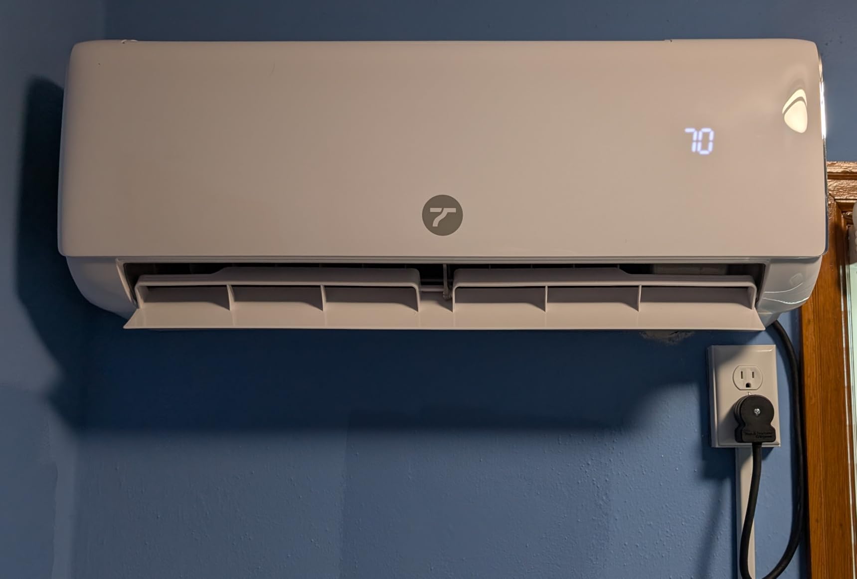 12000 BTU Mini Split Air Conditioner 115V, 22 SEER2 AC & Heat Pump, Quiet Ductless System for Up to 750 Sq.Ft, R32 Refrigerant, WiFi Smart Control, Indoor & Outdoor Units, Installation Kit customer photo 1