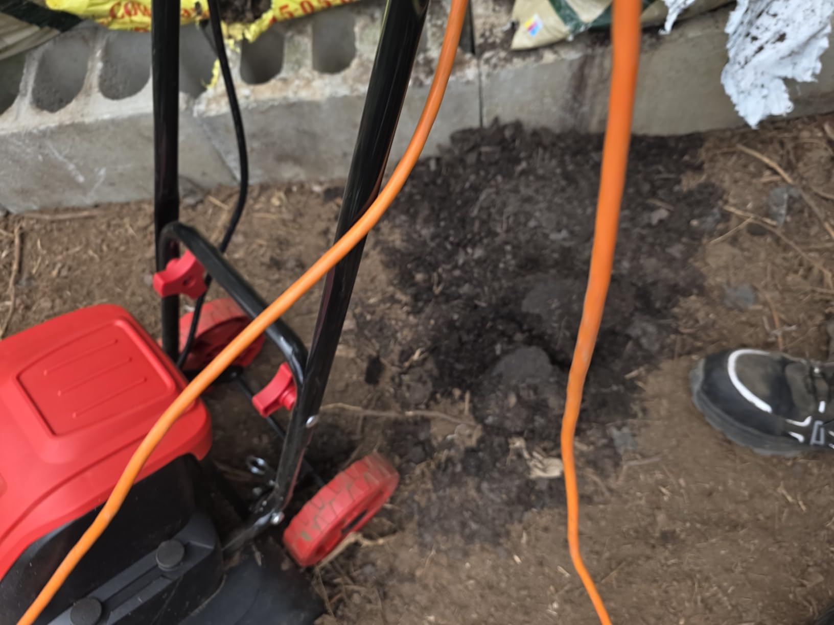 MZK 16-Inch 13.5-Amp Corded Electric Tiller/Cultivator, 8-inch tillling Depth with Adjustable Wheels, Foldable Electric Rototiller for Lawn/Yard/Garden Soil Digging,TC16A08 customer photo 2
