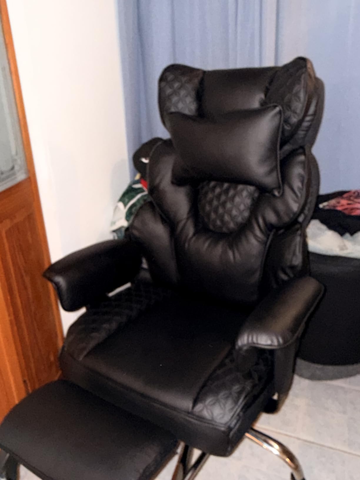 COMHOMA Big and Tall Office Chair with Upgrade Footrest, Heavy Duty Gaming Chair High Back Executive Chair with Spring Lumbar Support for Lower Back Pain Relief, 150° Reclining Adjustable Armrests customer photo 1