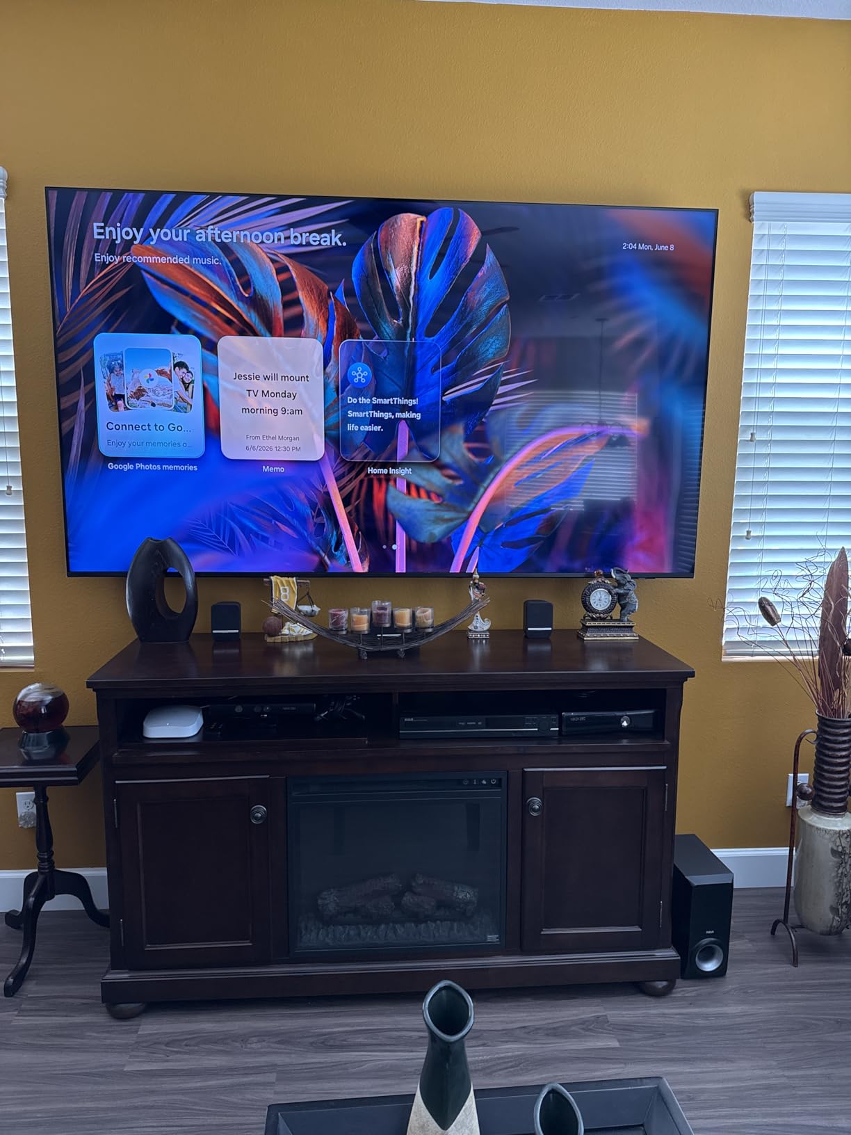 65-Inch Class Mini LED M80H Series Samsung Vision AI Smart TV (2026 Model, 65M80H) with AI Mode, Motion Xcelerator 144Hz, Pure Spectrum Color, Auto HDR Remastering, Alexa Built-in, 4K customer photo 1