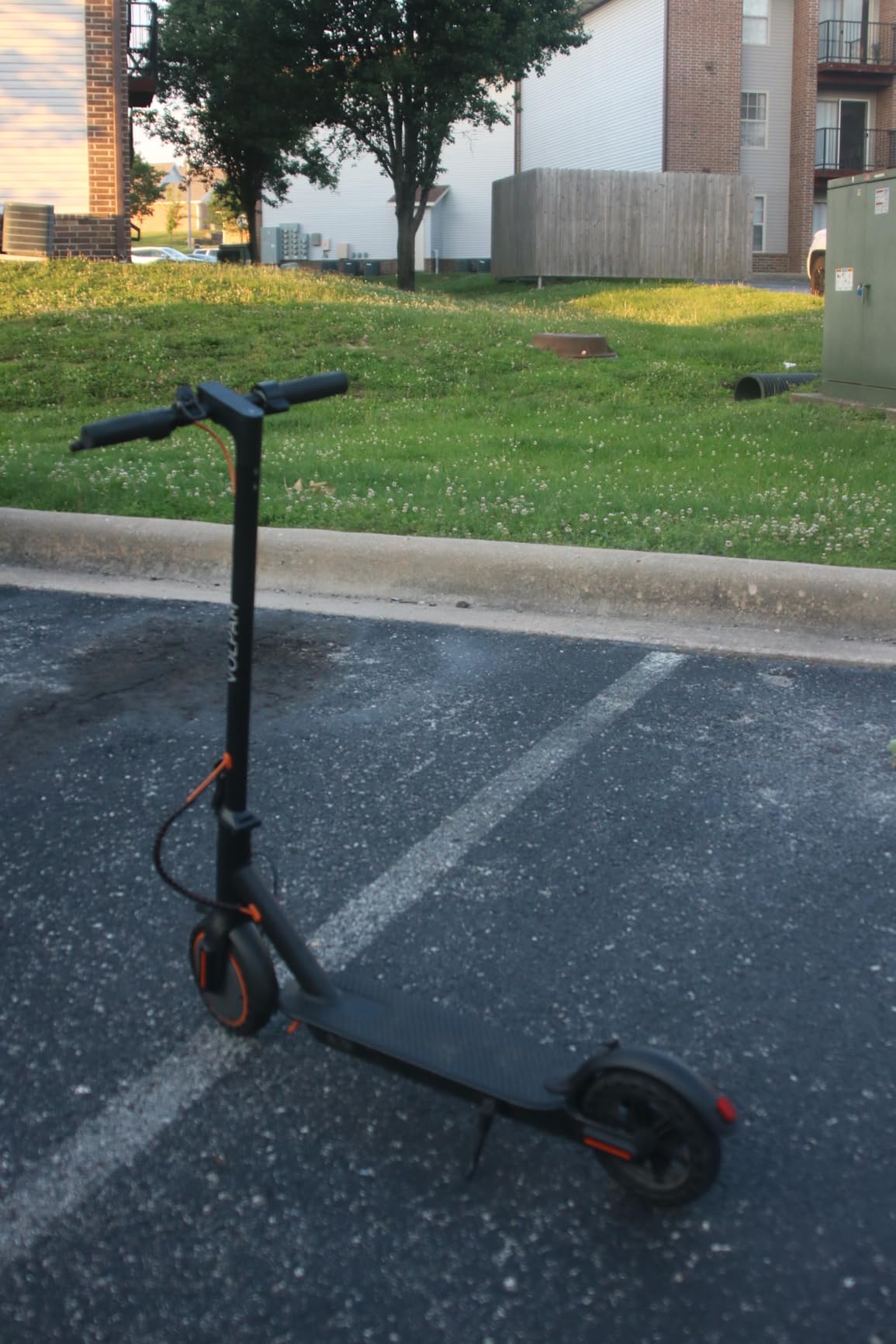 VOLPAM 10''/11'' Electric Scooter with Dual Suspensions, 19/22MPH, 500W/800W Motor, 60/40/31/23 Miles Long Range, Dual Braking, Max Load 264 lbs customer photo 1
