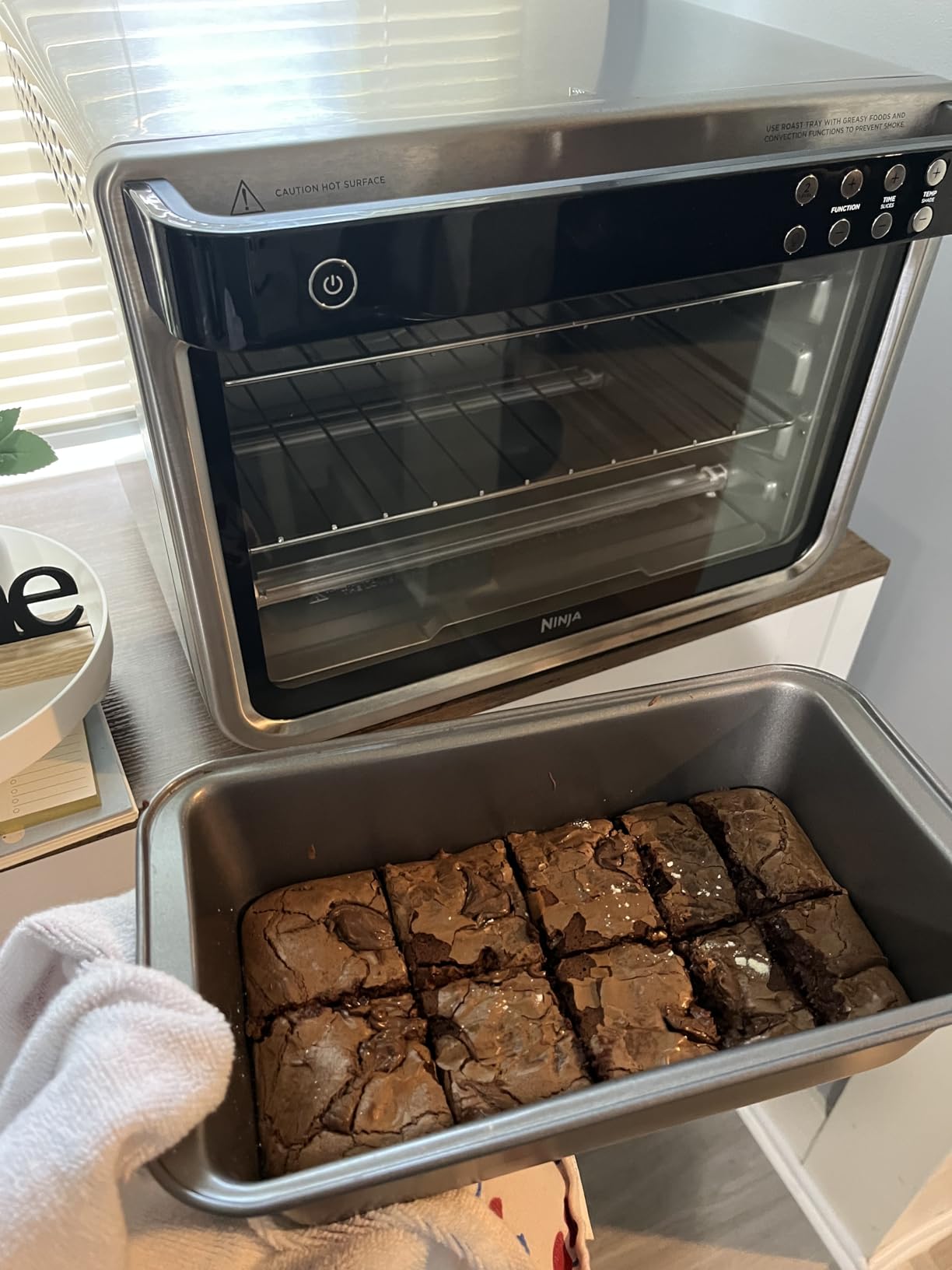 Ninja Double Oven Pro Smart XL Countertop Oven & Air Fryer | 30.2 Qt Capacity | 12-in-1 with Smart Finish & DualZone Tech to Cook 2 Meals at Once | Fits up to 4.5lb Chicken | Stainless Steel | DCT801 customer photo 1