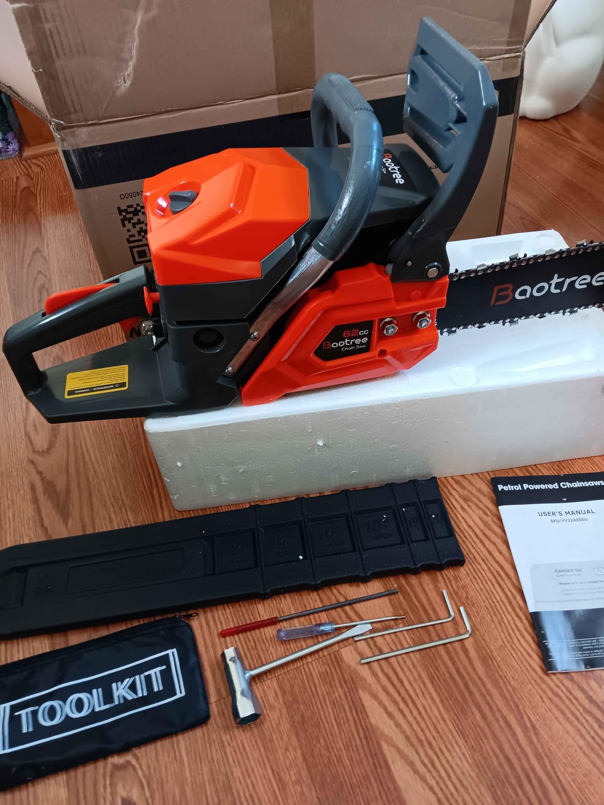 62cc Gas Chainsaw with 20 Inch Guide Bar, Professional Gasoline Chain Saw for Large Trees, Long Lasting Engine & Low Maintenance Design customer photo 2