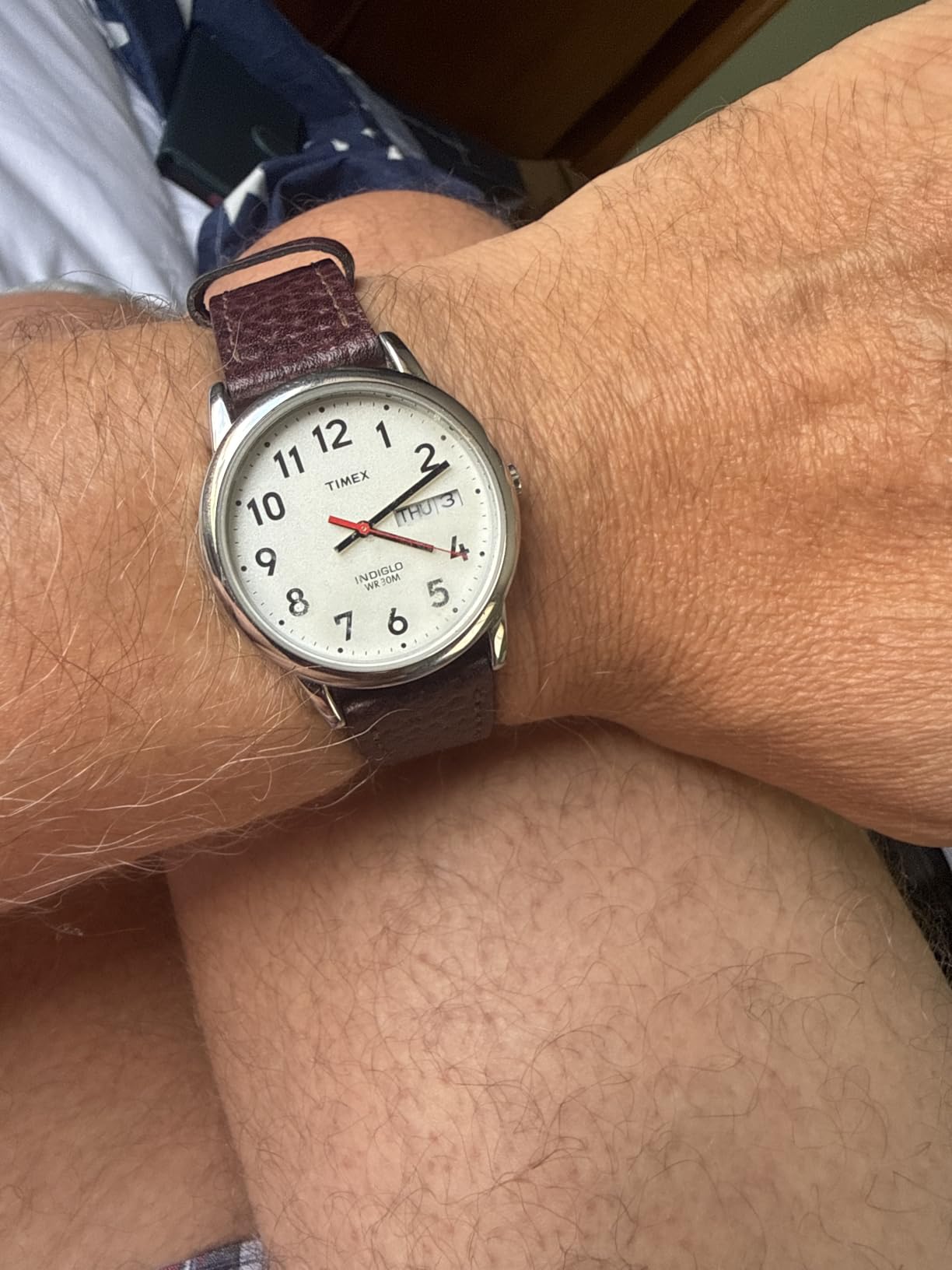 Timex Men's Easy Reader Watch - Classic Analog with INDIGLO, Leather Strap customer photo 1