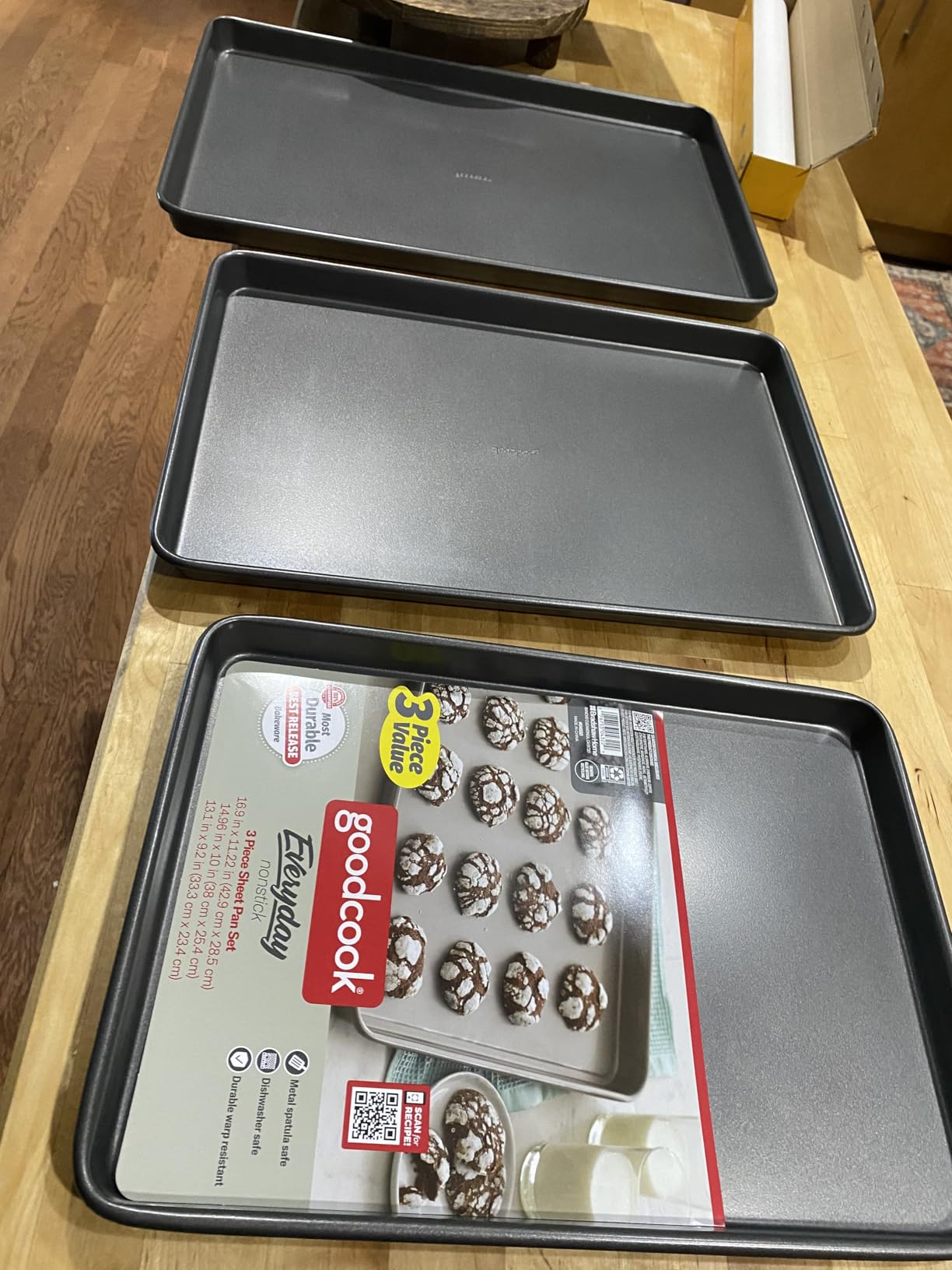 GoodCook Everyday Nonstick Baking Sheet Set, 3 Pack Includes Small (13x9) Medium (15x1) and Large (17x11) Pans Carbon Steel Construction Cookie Sheets Bakeware Set, Gray customer photo 2