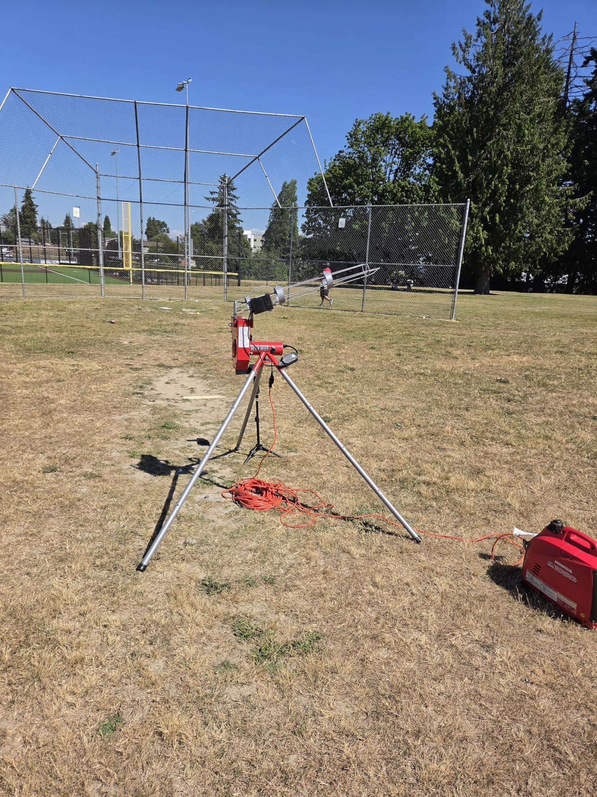 Heater Sports Heavy-Duty Baseball Pitching Machine W/Bonus Ball Feeder customer photo 1