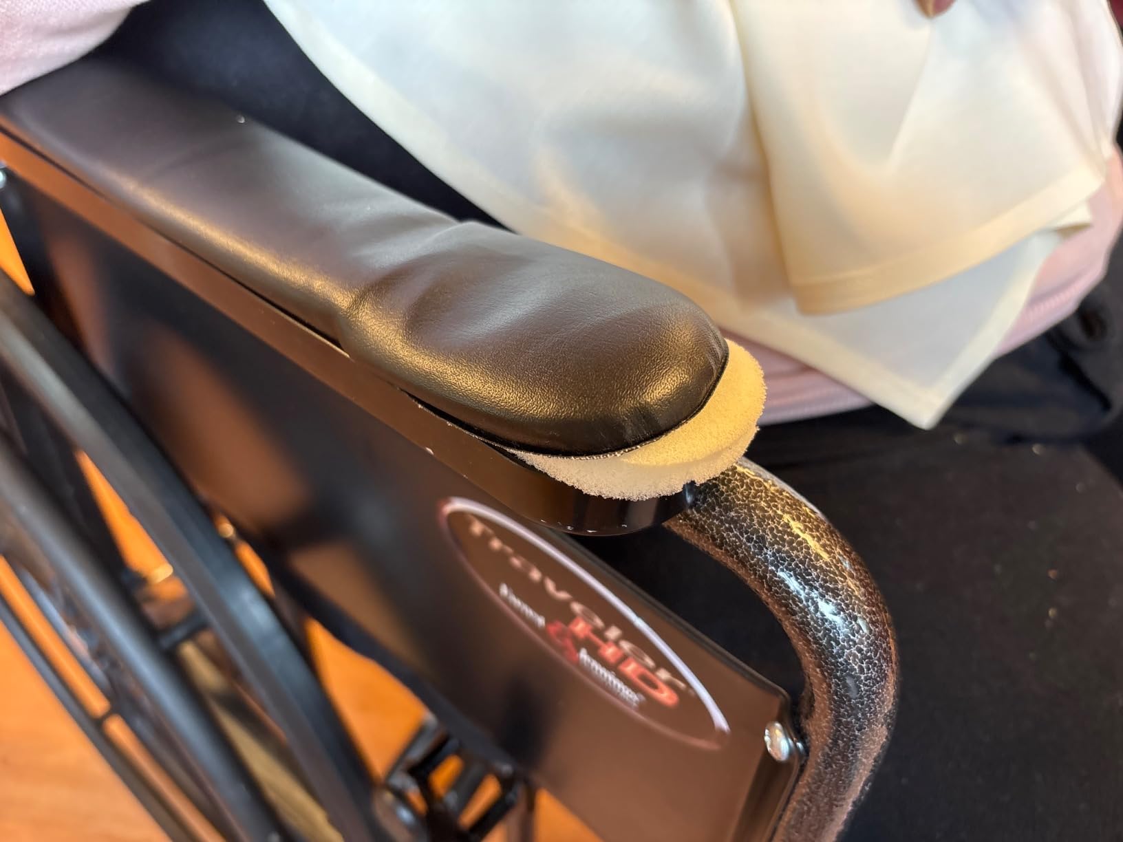 Everest & Jennings Traveler HD Bariatric Wheelchair, Extra Wide 24