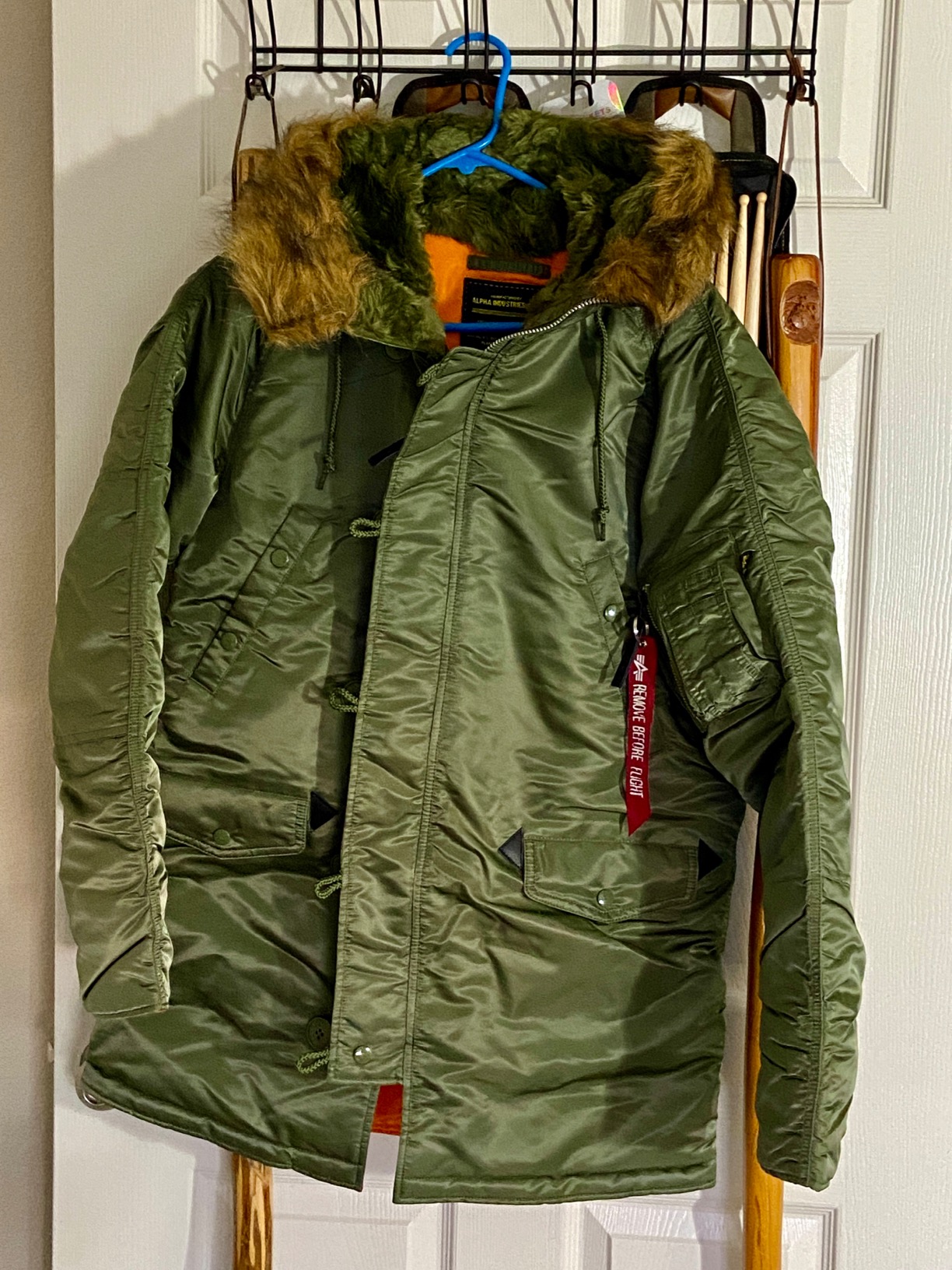 Alpha Industries mens Slim Fit N-3b Parka customer photo 2