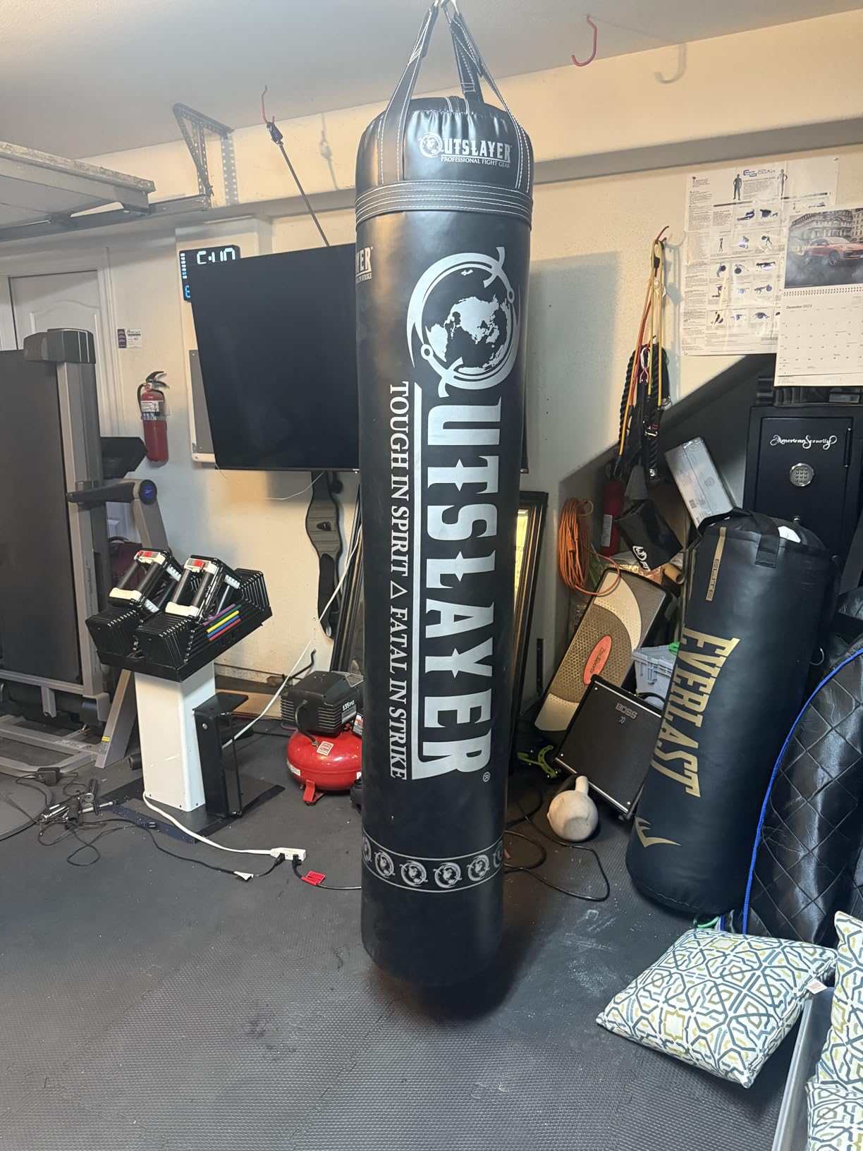 Combat Sports Muay Thai Kickboxing Heavy Punching Bag - 6ft 130 lb - Made in USA - for MMA, Boxing & Training customer photo 1