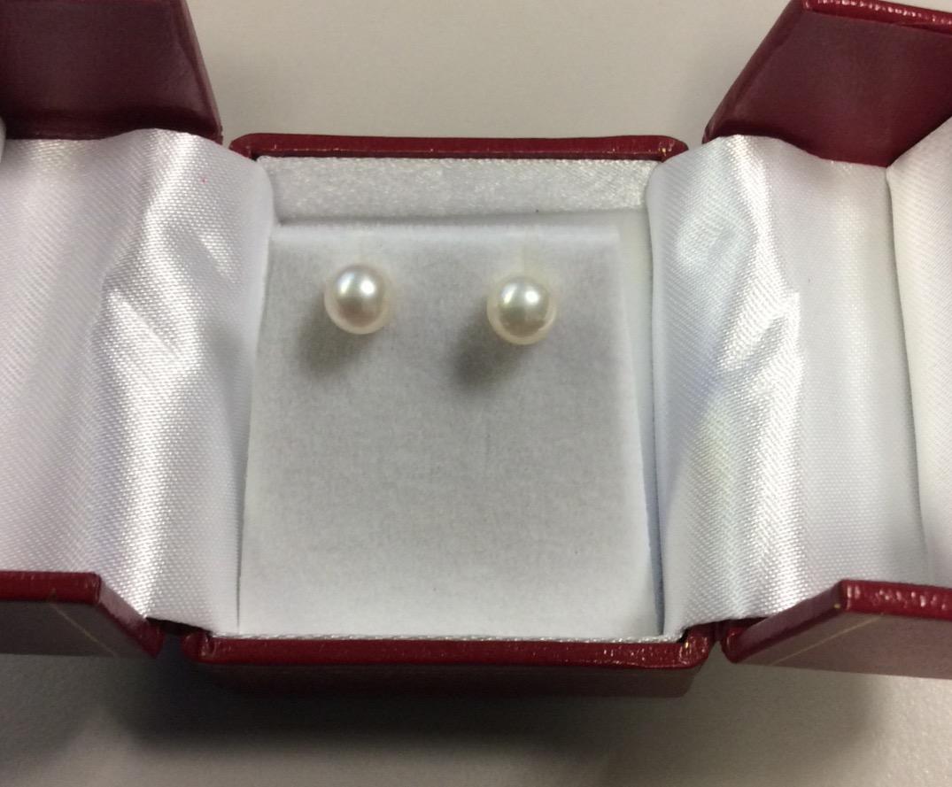 THE PEARL SOURCE Real Pearl Stud Earrings for Women, 14K Gold Genuine AA+ Cultured Japanese Akoya Pearls, Classic Round White Pearl Earrings Jewelry Gift for Women, Hypoallergenic Fine Jewelry customer photo 1