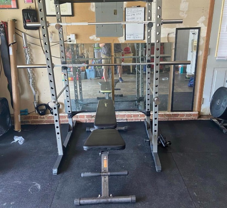 Rage Fitness Olympic Training Barbell (6FT) (15 Pound Weight) (300 LBS Capacity), Home Gym Fitness Equipment, Strength Training Workout Bar customer photo 2