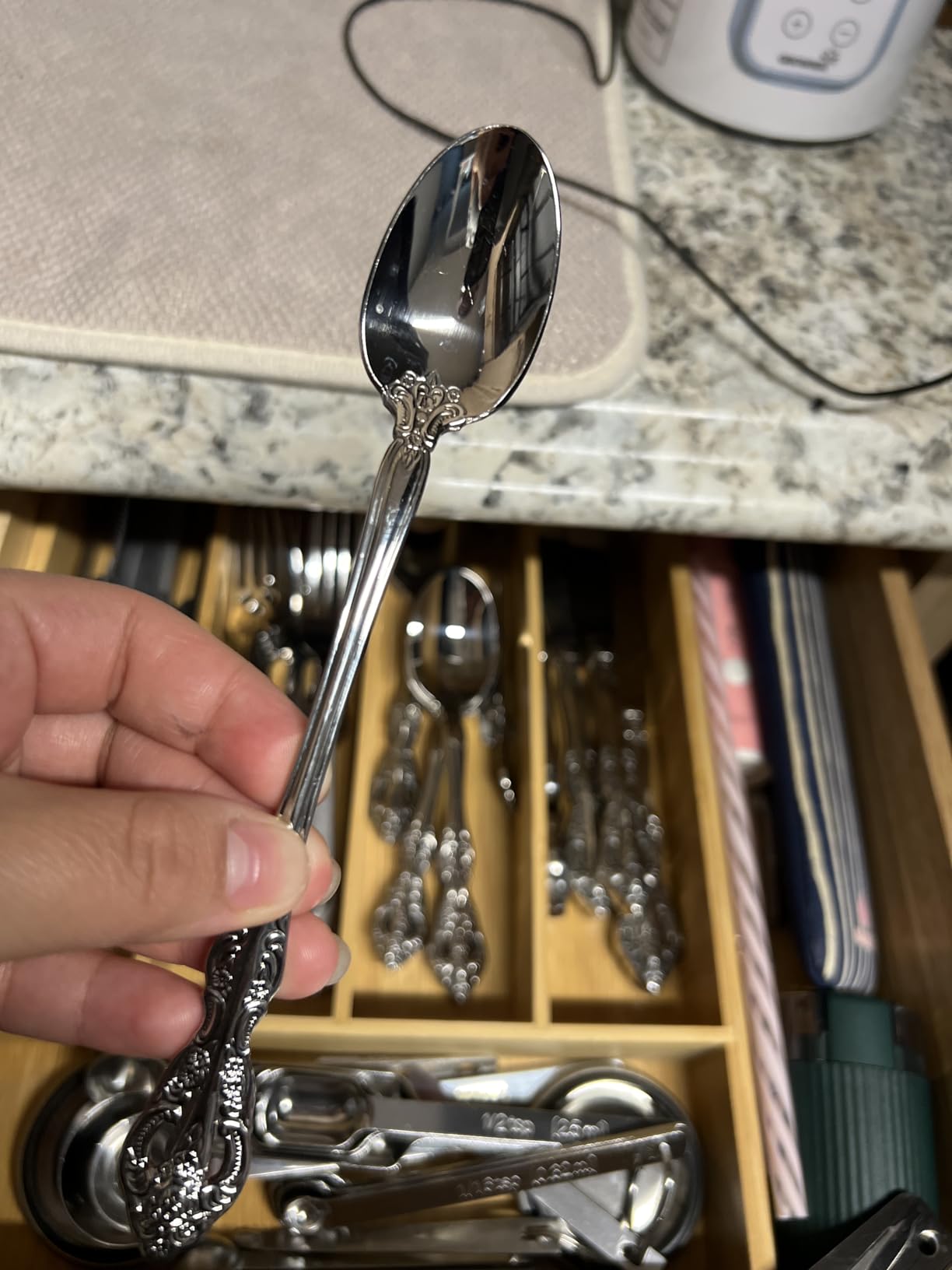 Oneida Silverware Set, Michelangelo 45 Piece Fine Flatware Set, Service For 8, 18/10 Stainless Steel, Dishwasher Safe, Flatware Cutlery Sets, Utensils, Knives Spoons and Forks, Home(Silver, 45 Pieces) customer photo 1