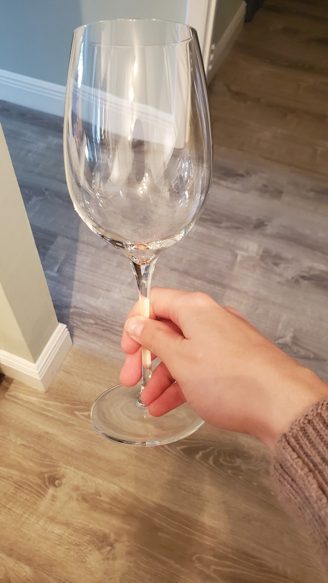 Libbey Signature Kentfield Estate All Purpose Wine Glasses Set of 4, Long Stem Wine Glasses for Red and White Wine customer photo 2