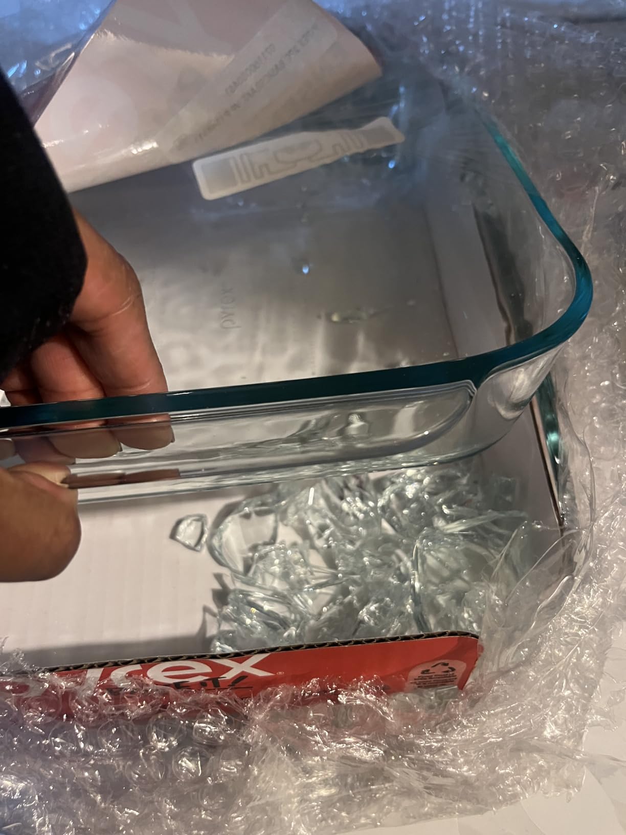 Pyrex Clear Glass Baking Dishes Set - Models 233 (3-Qt) Rectangular and 222 (2-Qt) Square customer photo 1