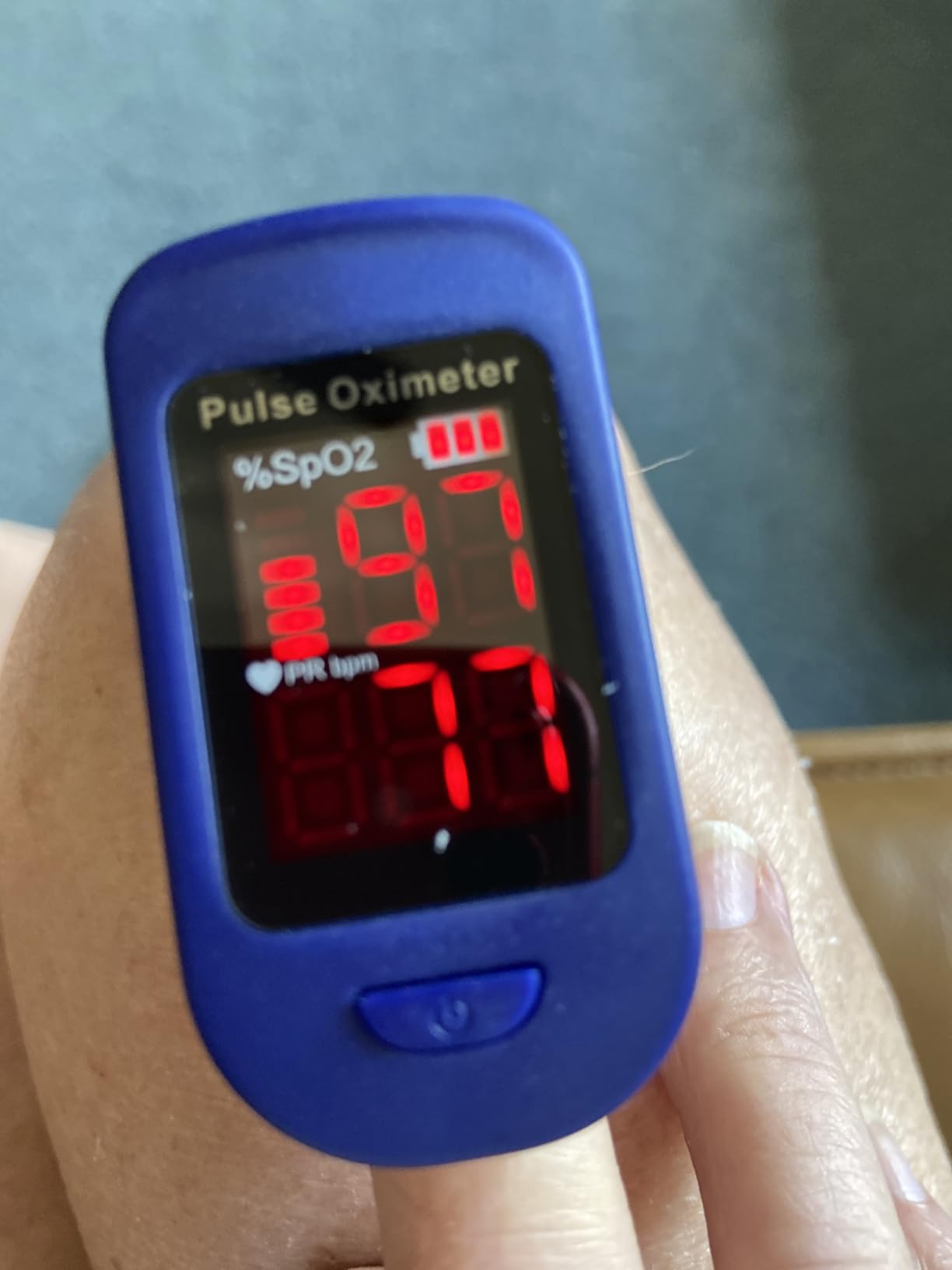 Zacurate 500BL Fingertip Pulse Oximeter Blood Oxygen Saturation Monitor with Batteries Included customer photo 2