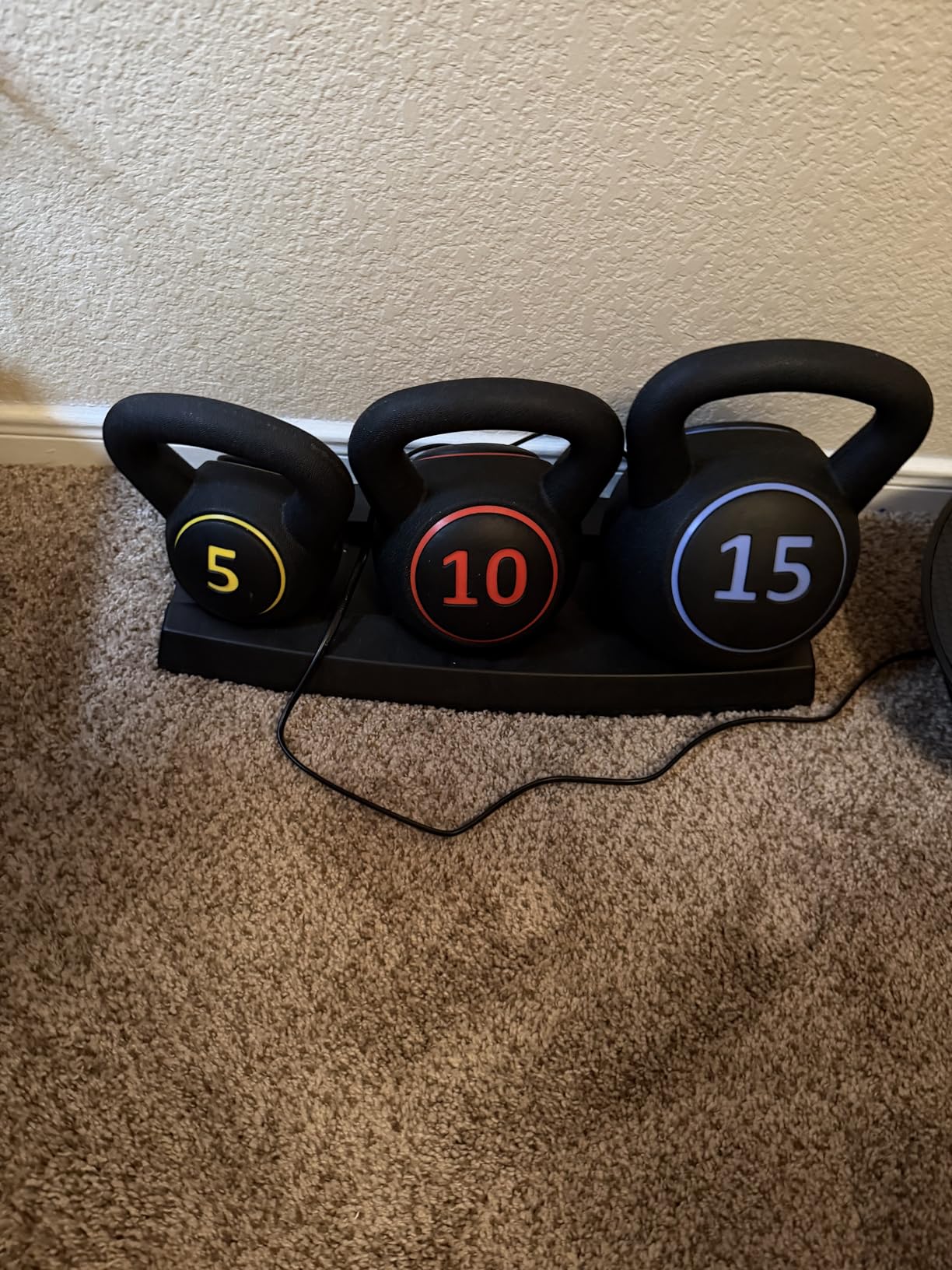 Best Choice Products 3-Piece Kettlebell Set with Storage Rack, HDPE Coated Exercise Fitness Concrete Weights for Home Gym customer photo 1