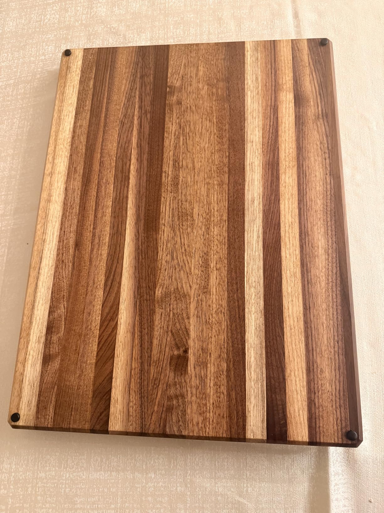Sonder Los Angeles Winsome Acacia Wood Cutting Board | Acacia Edge Grain Cutting Board for Kitchen with Juice Groove & Sorting Compartment | 16x12x1.5 in customer photo 2