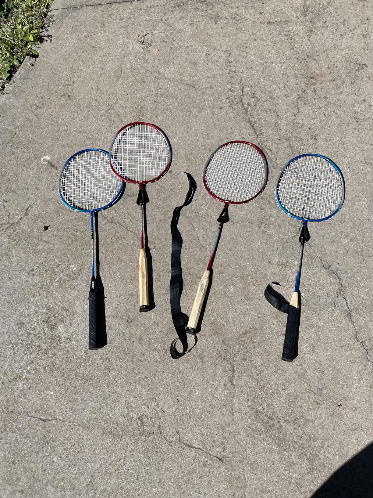 GSE Games & Sports Expert Outdoor Badminton Complete Set with Badminton Net, 4 Rackets, 3 Shuttlecocks & Carry Bag. Outdoor Yard Lawn Game Set for Backyard, Park, Beach customer photo 2