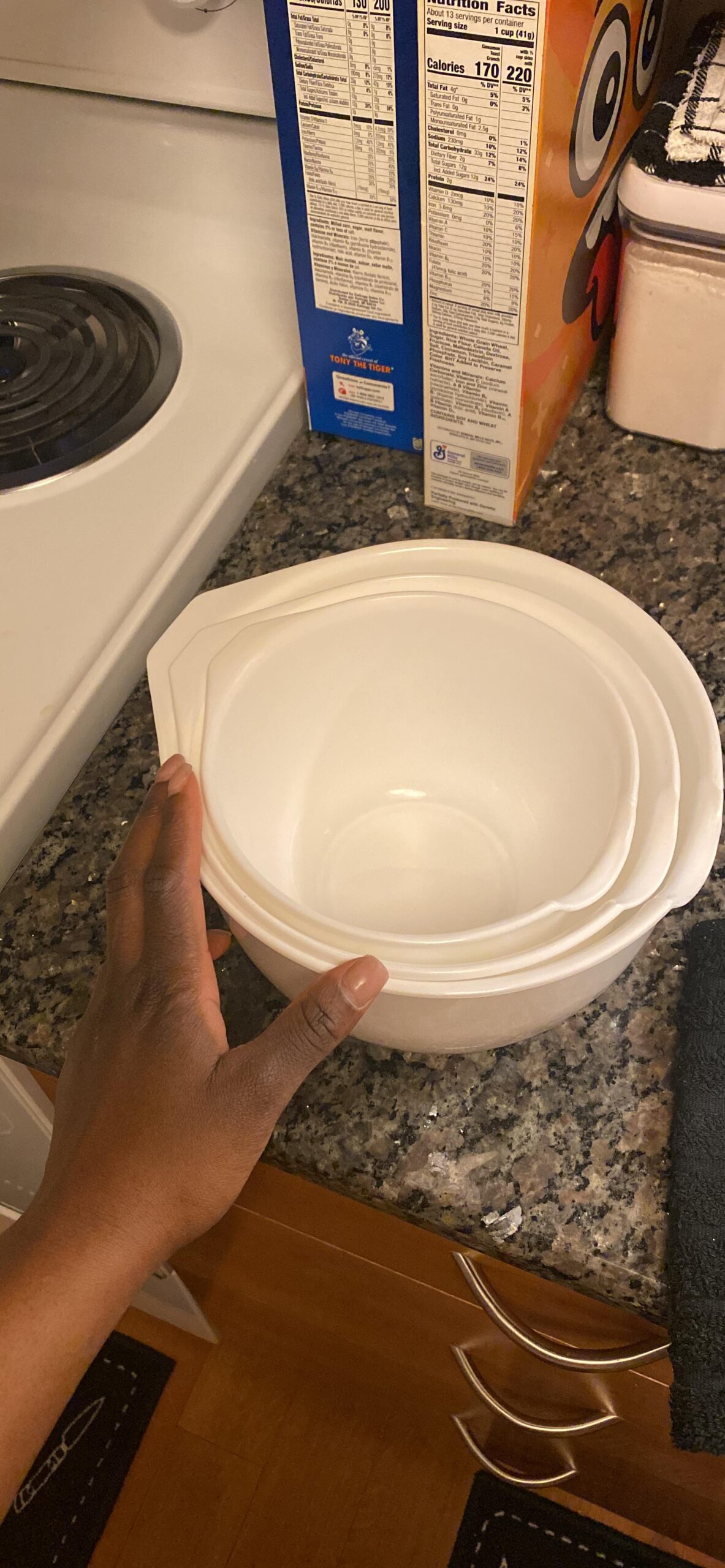 Glad Mixing Bowls with Pour Spout, Set of 3 | Nesting Design Saves Space | Non-Slip, BPA Free, Dishwasher Safe Plastic | Kitchen Cooking and Baking Supplies, White customer photo 2