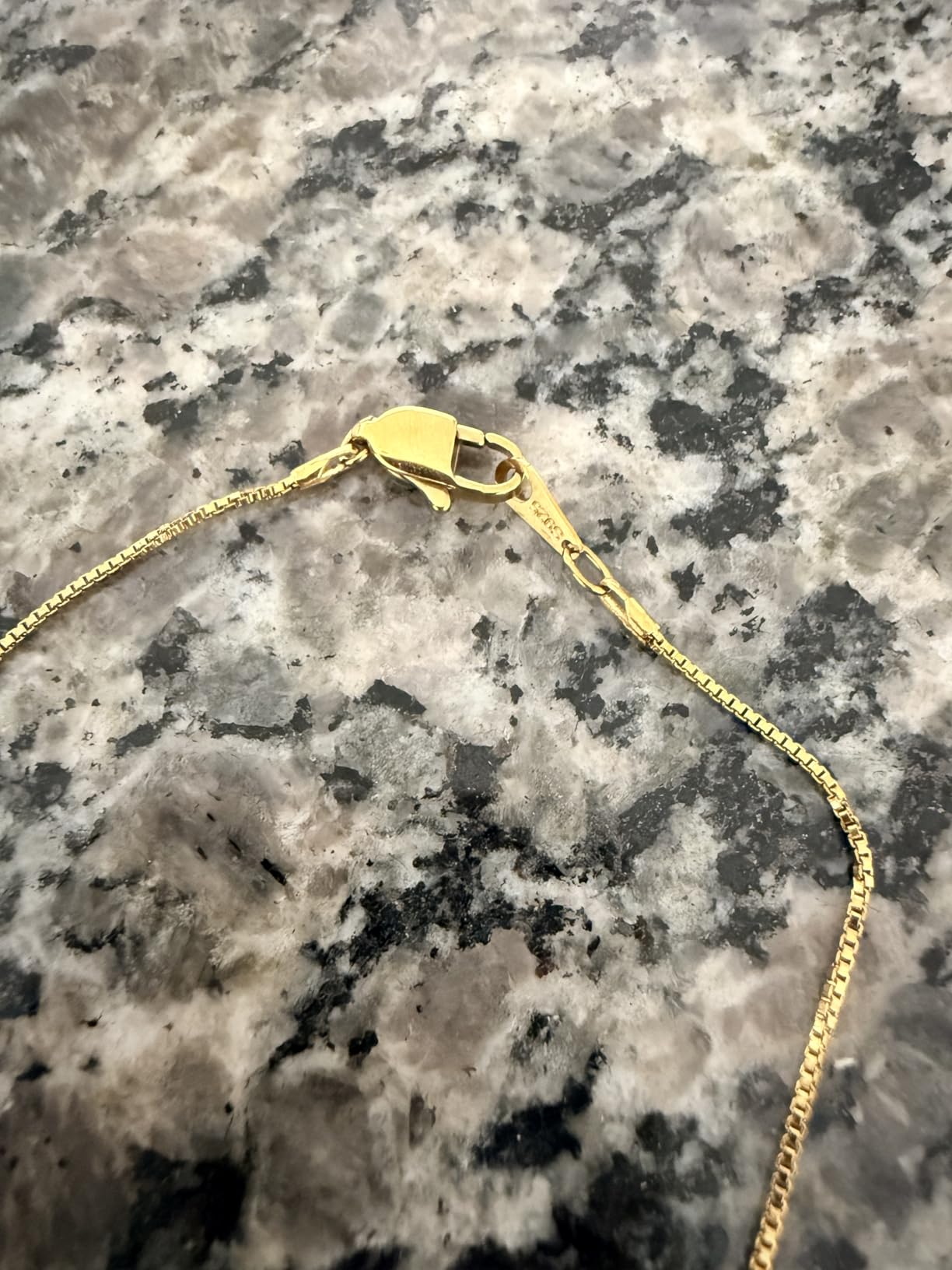 Jewlpire 18K Gold Plated 925 Sterling Silver Chain Necklace for Women Girls, 0.8mm Box Chain Lobster Claw Clasp-Super Thin & Strong Necklace Chain 16/18/20/22/24 Inch customer photo 2