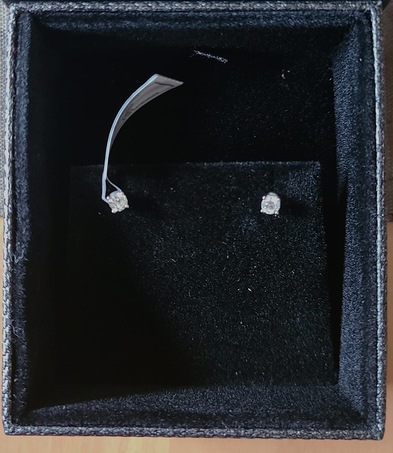 1/4-2 Carat IGI Certified Lab Grown Diamond Stud Earrings | Solitaire Real Diamonds Earring for Women in I-J Color & SI1-SI2 Clarity | 14K Gold Diamond Studs with Secure Backs by MAX + STONE customer photo 1