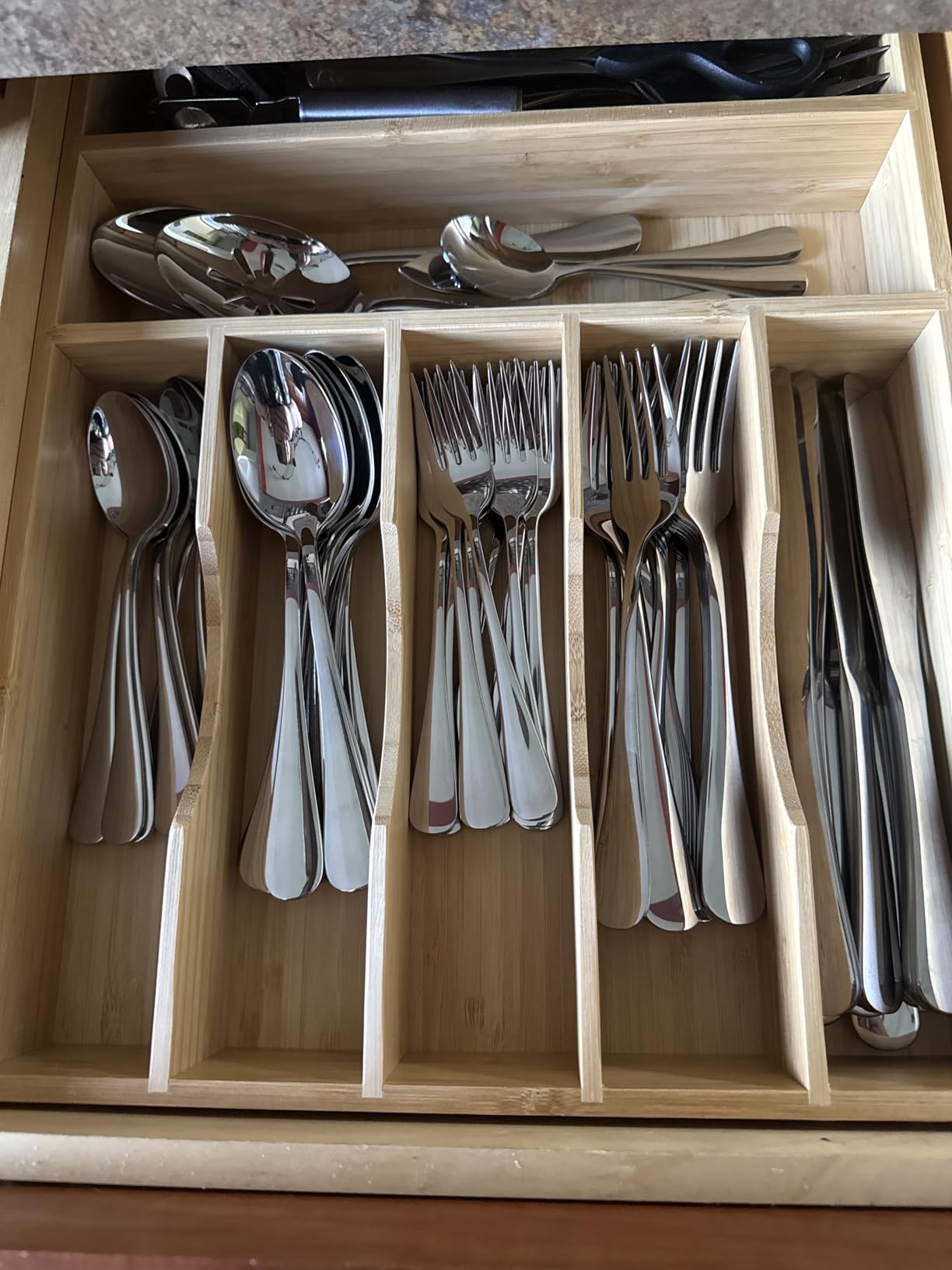 Silverware Set for 8, 40 Piece Heavy Duty Stainless Steel Flatware Utensils Cutlery Set Including Steak Knife Fork and Spoon, Dishwasher Safe, Gift Package for Wedding Housewarming customer photo 2