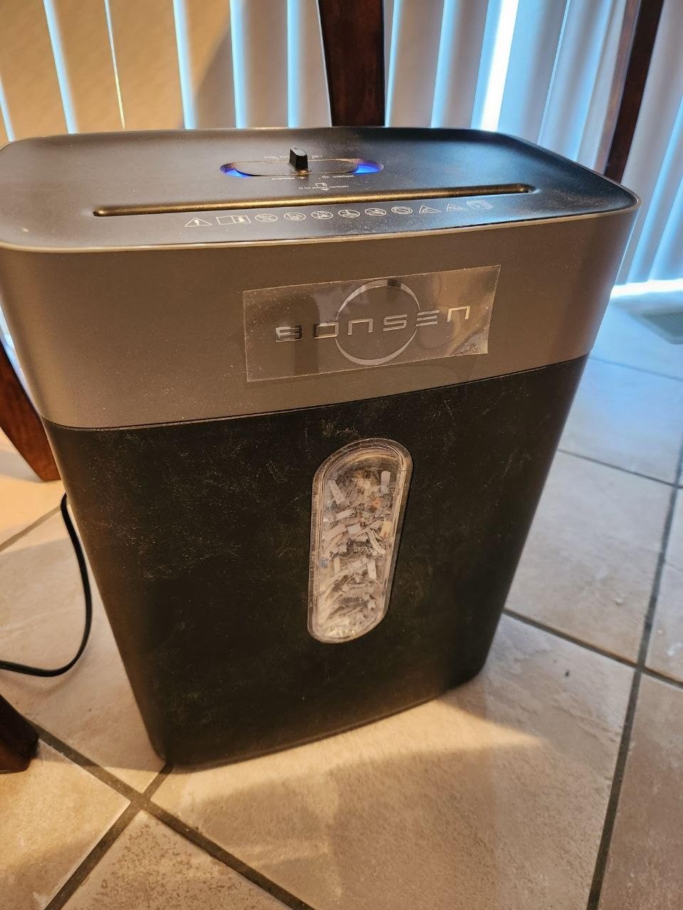 BONSEN Shredder for Home Office, 4 Gallons 8-Sheet Cross Cut Credit Card Shredder, Small Paper Shredder for Home Use, High Security Level P-4, ETL Certification (S3101) customer photo 1