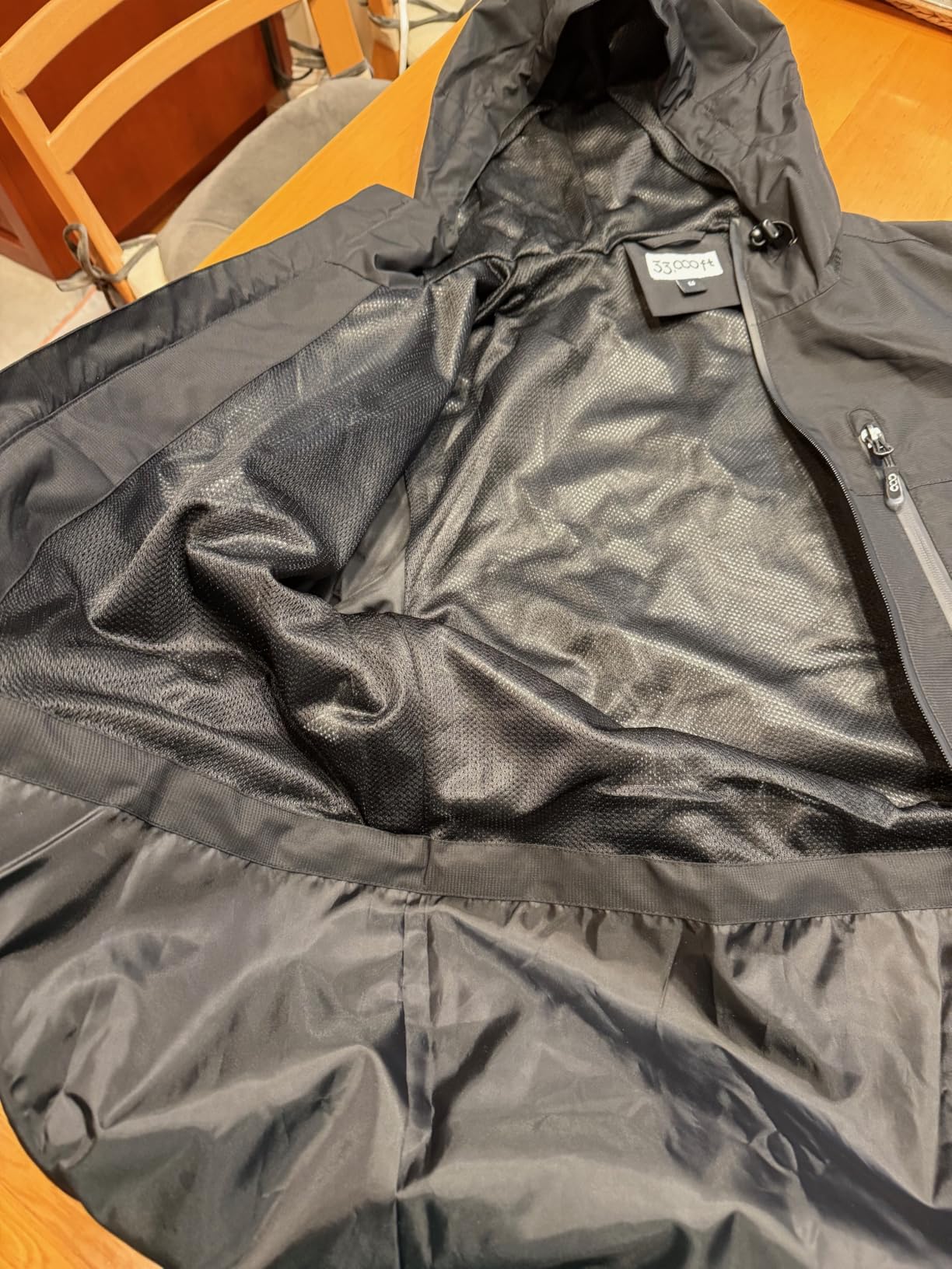 Men's Packable Rain Jacket Lightweight Rain Shell Jacket with Hood Waterproof Raincoat for Cycling customer photo 2