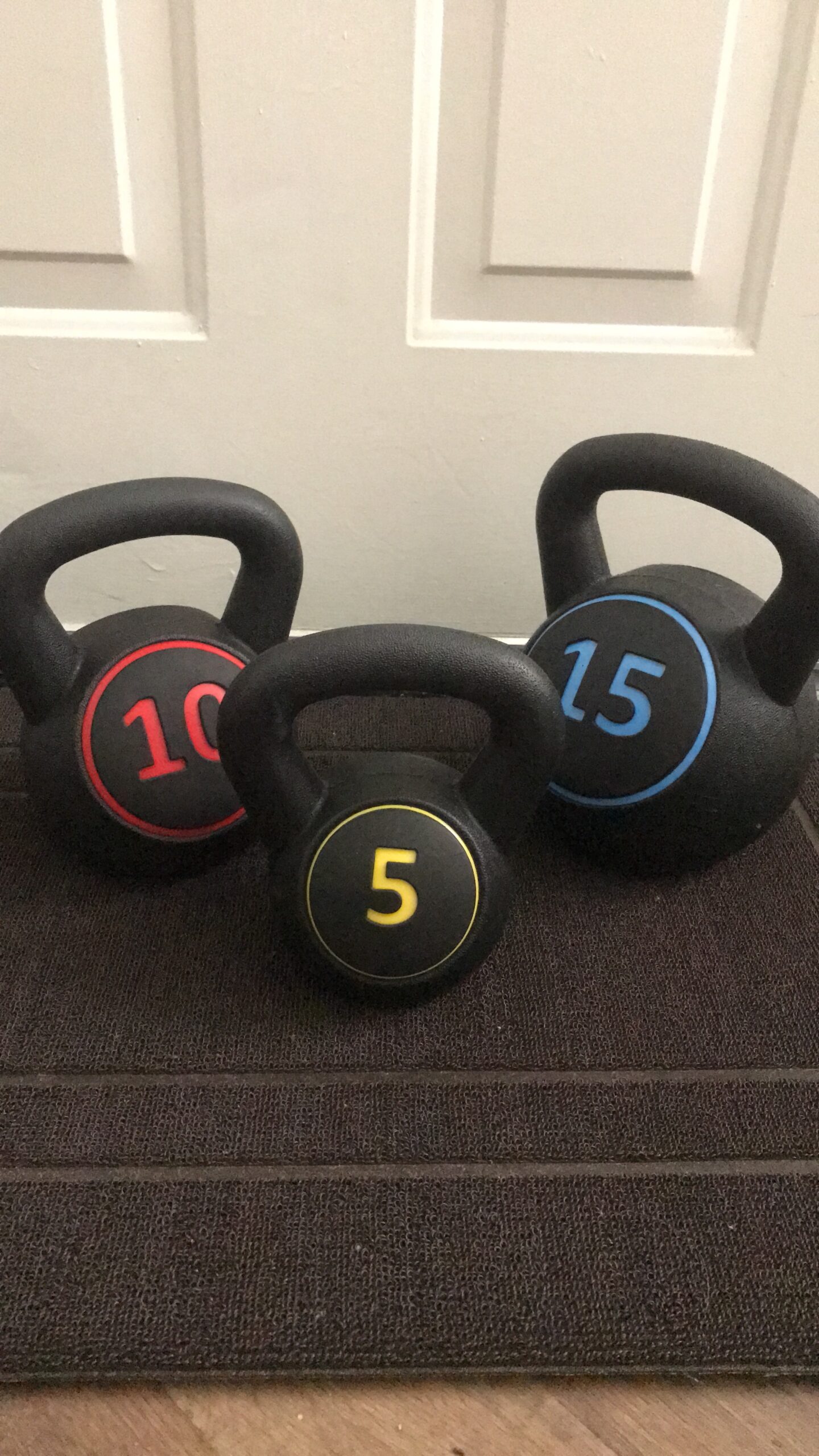 BalanceFrom Vinyl Kettlebell Set, Cement-Filled Strength Training Weights with Ergonomic Grip and Color Coding customer photo 2
