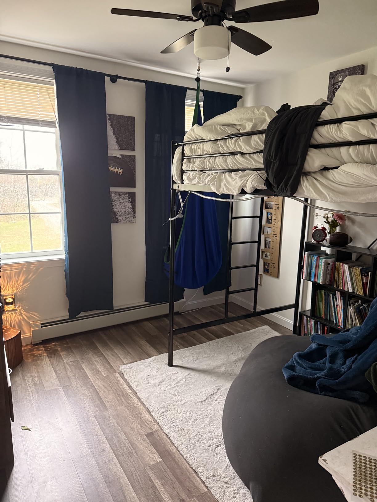 VINGLI 71 Inches Tall Loft Bed Twin Size with Flat Ladder Rung for Kids Teens Adults Heavy Duty Metal Single Bunk Bed Loft with Safety Guard Rails for Small Space, Black customer photo 1