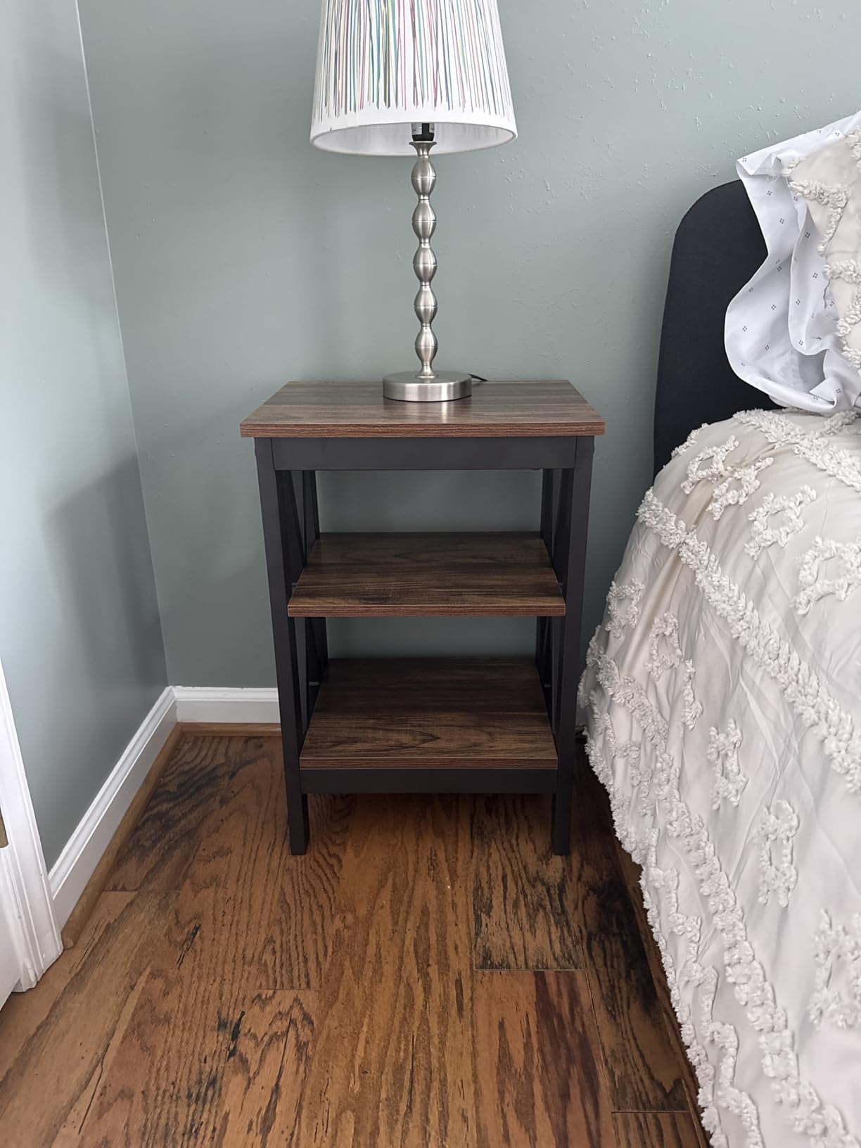 VECELO Modern Nightstands X-Design Side End Table Night Stand with Storage Shelf for Bedroom, Living Room customer photo 1