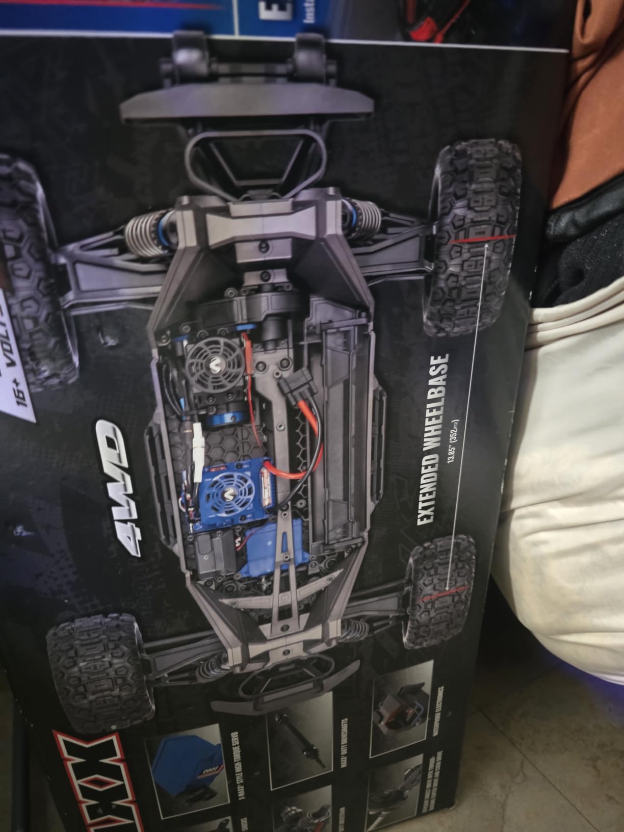 Traxxas Maxx 4S V2 Brushless Monster Truck w/ WideMaxx - Green customer photo 1