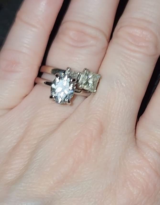 Ladylike 1/1.5/2/3CT Oval Cut Moissanite Engagement Ring for Women 925 Sterling Silver Solitaire Rings with Hidden Halo D Color VVS1 Promise Wedding Ring for Her customer photo 1