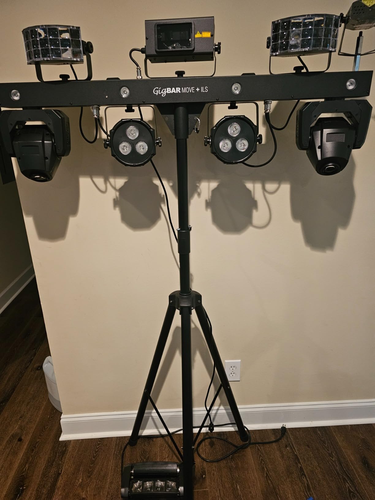CHAUVET DJ GigBAR Move+ ILS 5-In-1 Lighting System | Moving Heads, Derbies, Washes, Laser & Strobe on One Bar | ILS Compatible | RF Remote, Tripod & Carry Bags Included customer photo 2