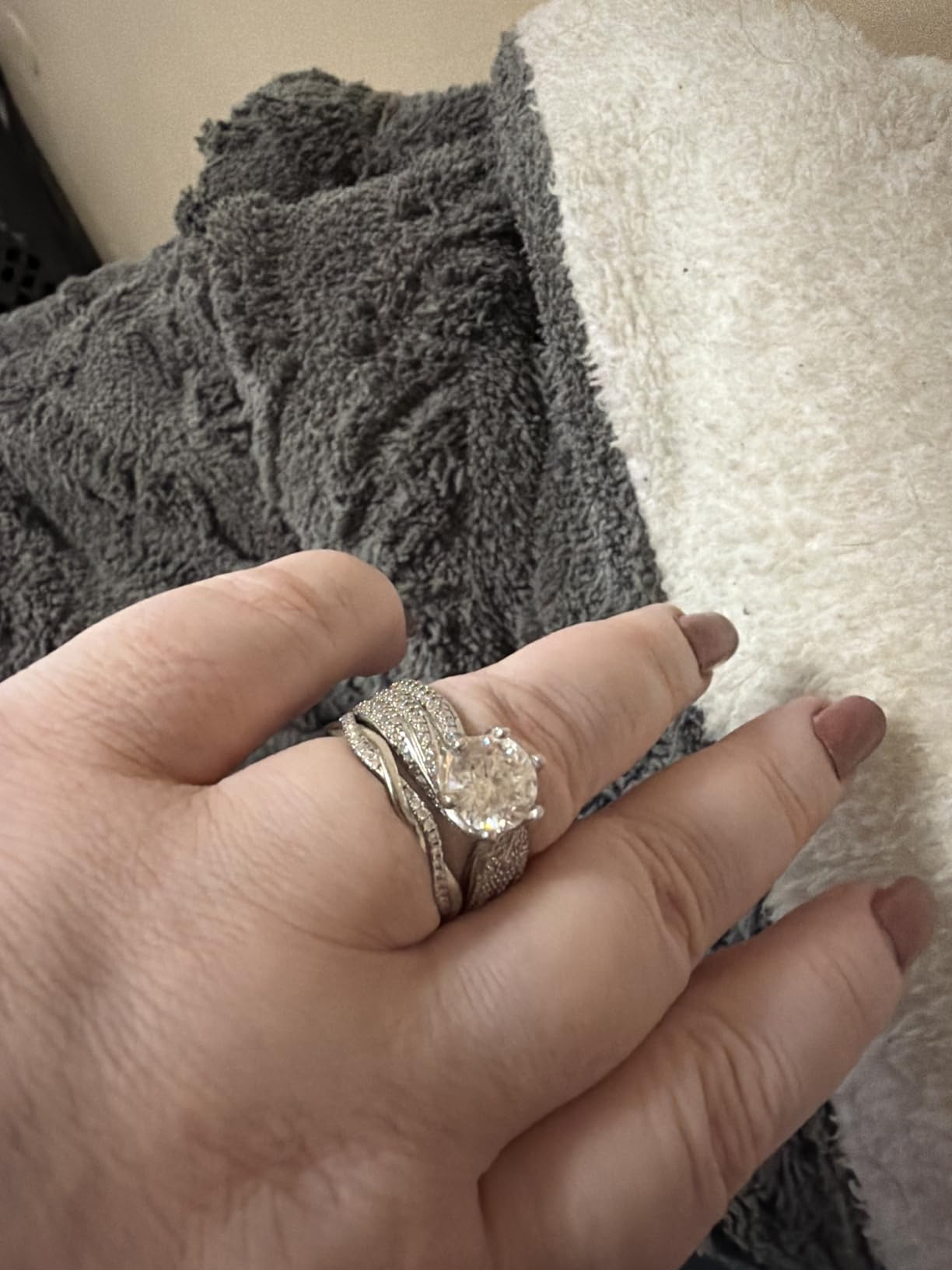 Moissanite Wedding Band Wedding Rings for Women Twisted Rings 925 Sterling Silver Rings with 18K White Gold Plated Eternity Stackable Engagement Ring Anniversary Band Size 4-11 customer photo 1