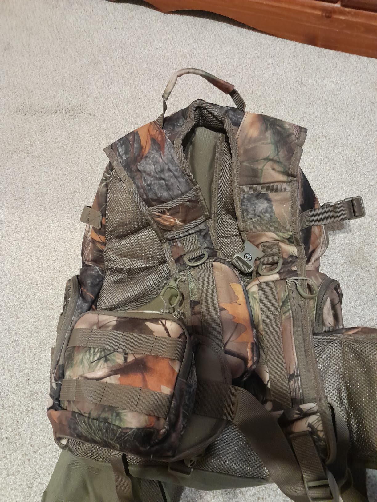 BLISSWILL Large Hunting Backpack with padded weapon for Bow Rifle Hunting Gear Accessories 40L (New leaf camouflage) customer photo 1