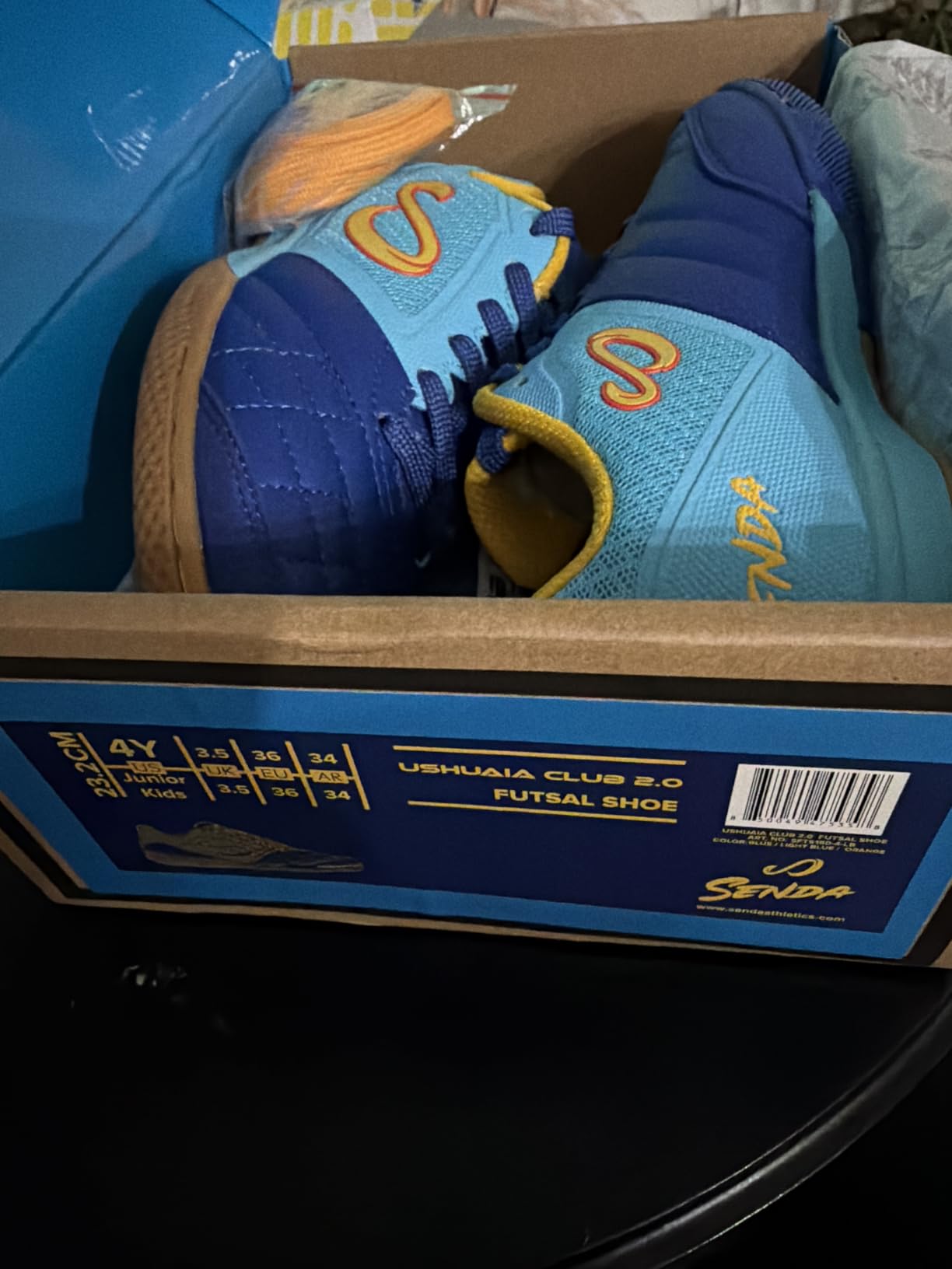 SENDA Ushuaia Club 2.0 Indoor Soccer, Court, and Futsal Shoes, Unisex, Adult and Youth Sizes customer photo 1