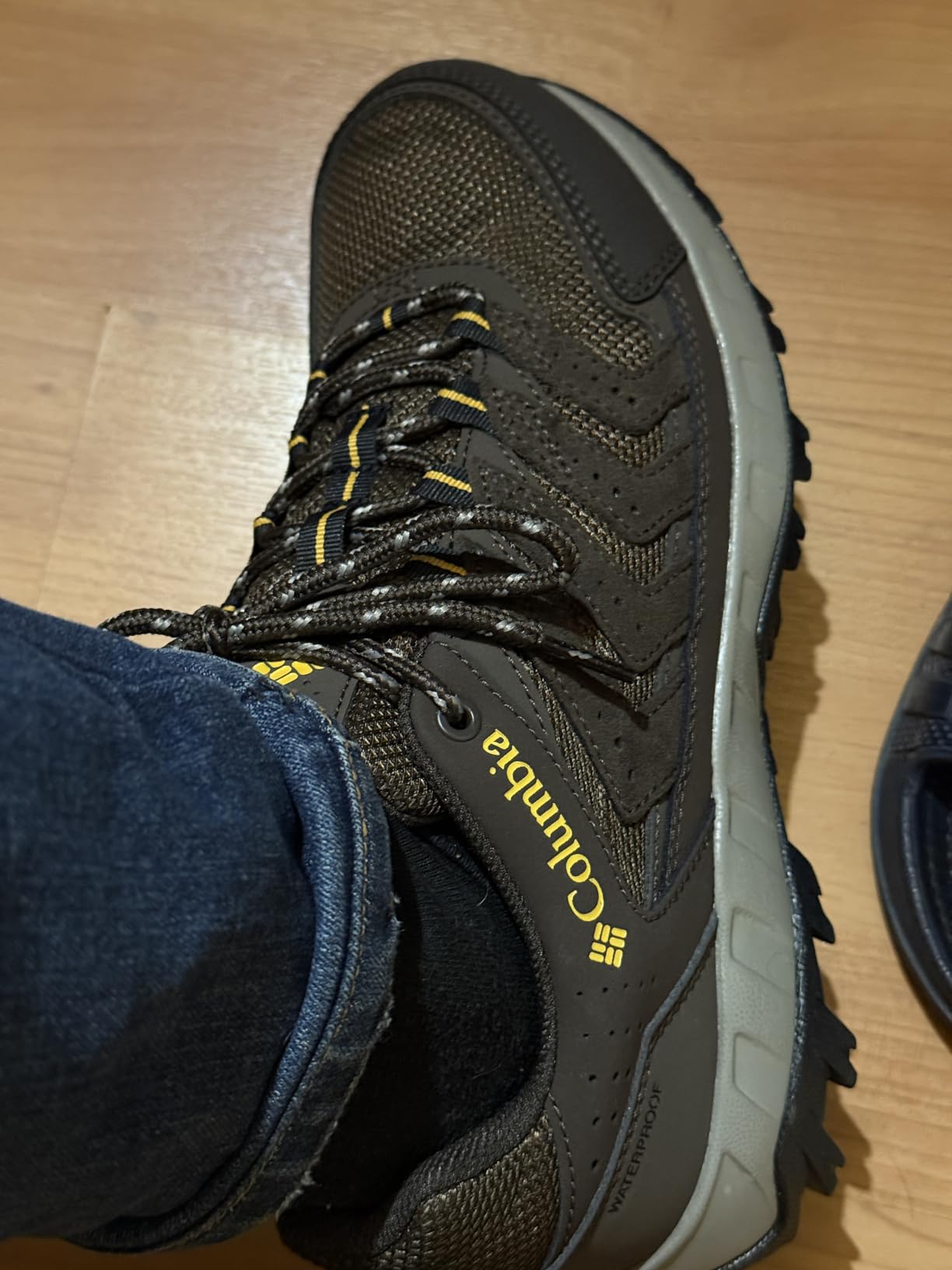 Columbia Men's Strata Trail Low Waterproof Hiking Shoes customer photo 1