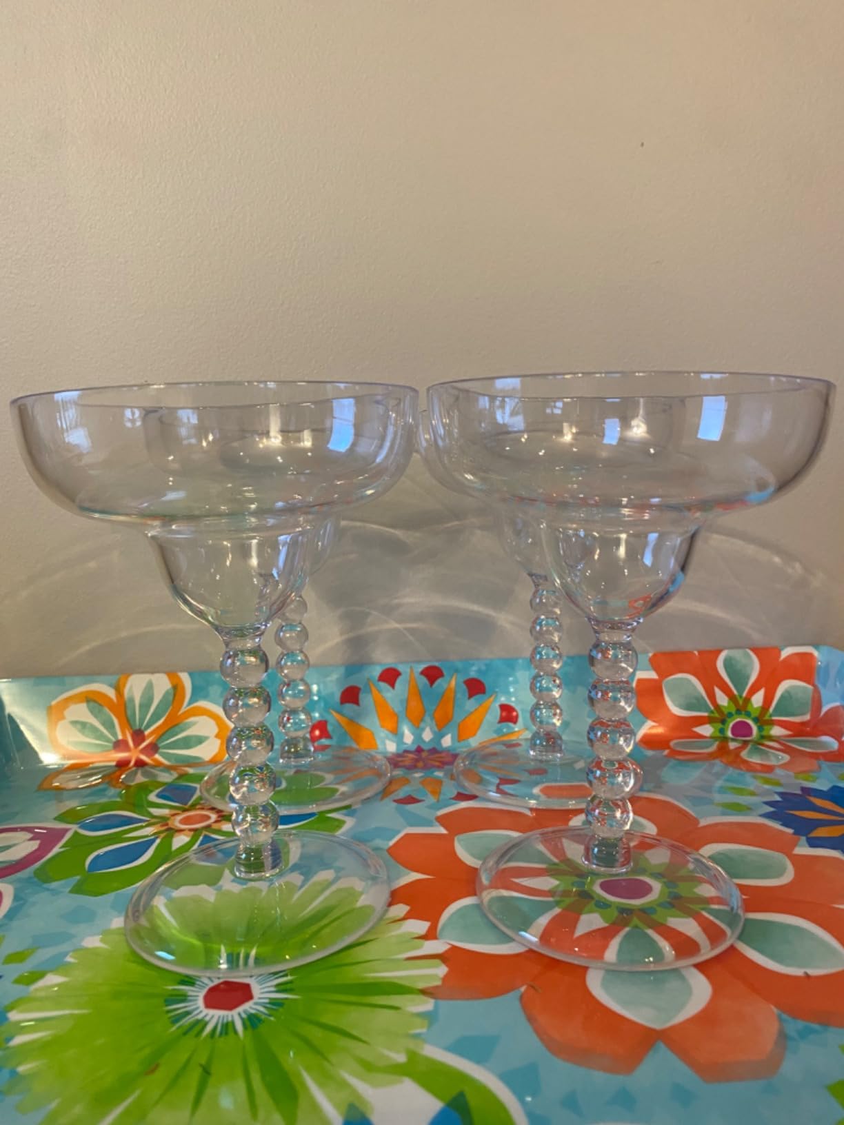 TOPZEA Acrylic Margarita Glasses Set of 4, 13.5 oz Shatter-proof Plastic Daiquiri Cocktail Cup, Unbreakable Martini Champagne Coupe Glasses Drinkware for Poolside, Bar, Party, BPA-free, Reusable customer photo 1
