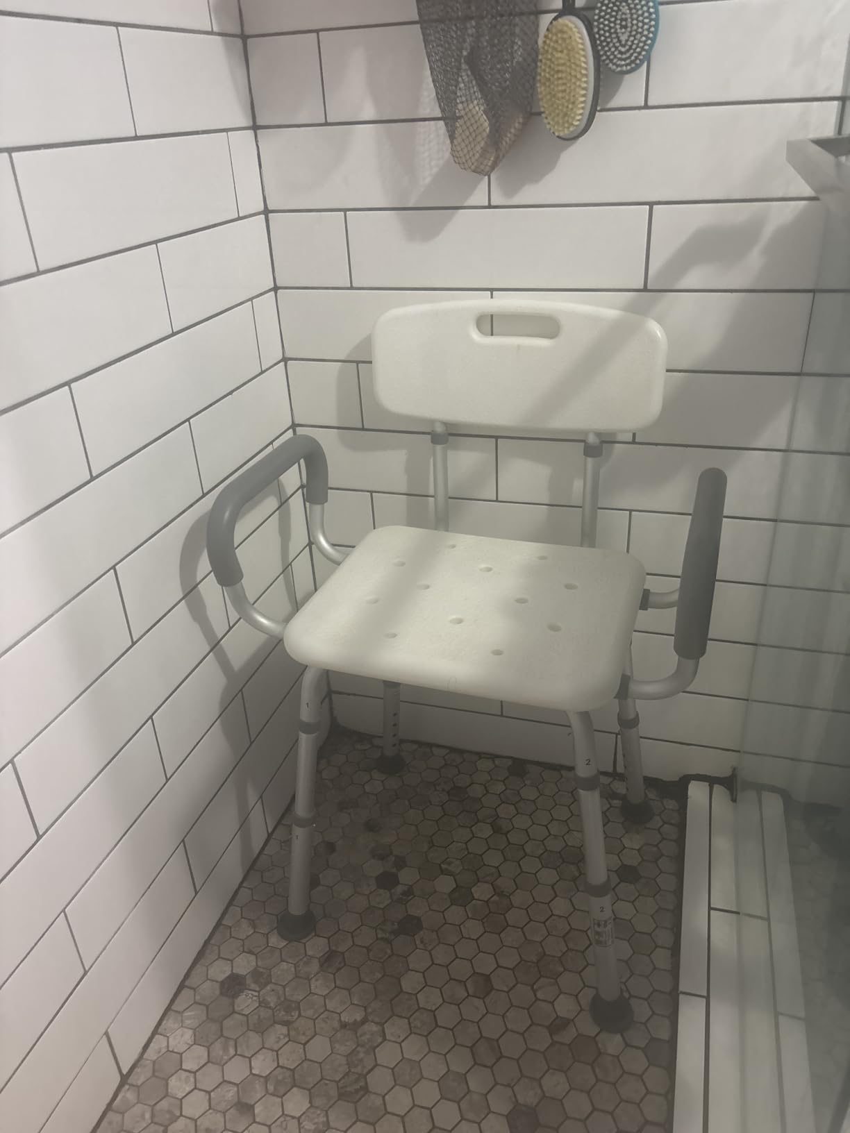 HOMLAND Shower Chair for Inside Shower with Padded Armrests and Back | Heavy Duty Shower Seat for Bathtub, Height Adjustable Safety Bath Seat for Elderly, Adults, Handicap and Disabled, White customer photo 1