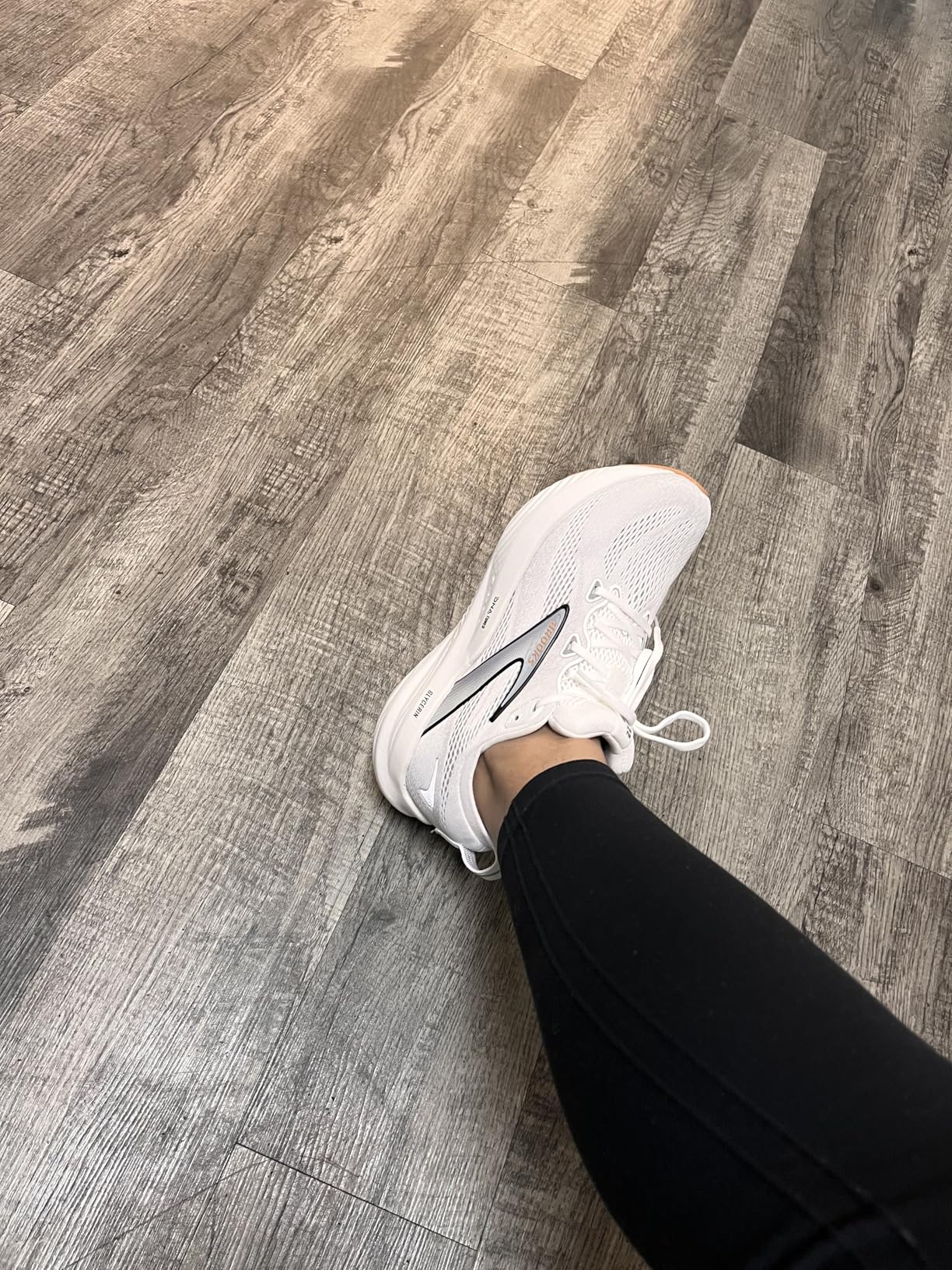 Women's Glycerin 22 Neutral Running Shoe customer photo 1