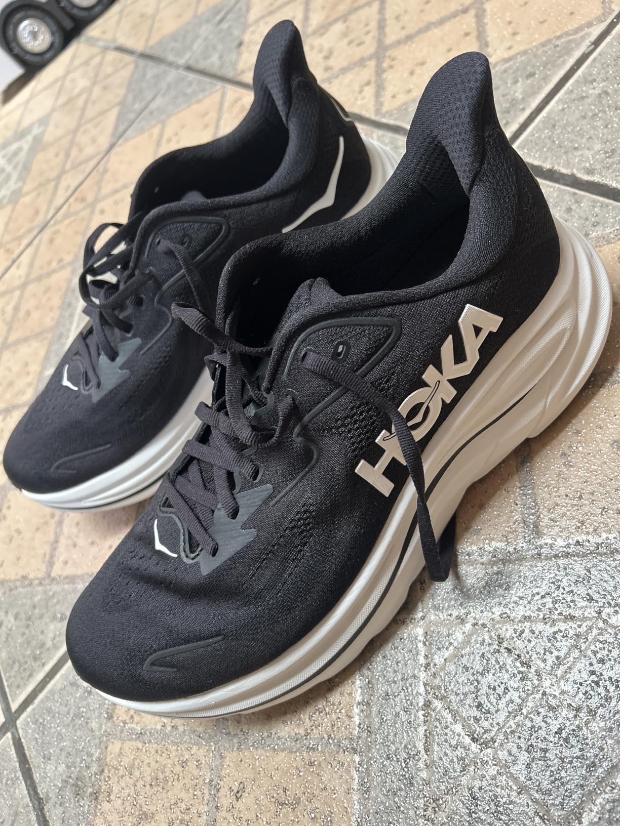 HOKA Men's Clifton 10 customer photo 1