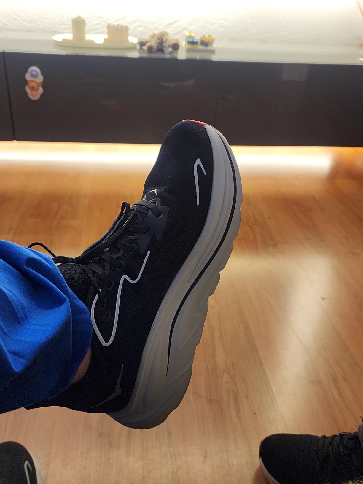 HOKA Men's Clifton 10 customer photo 2