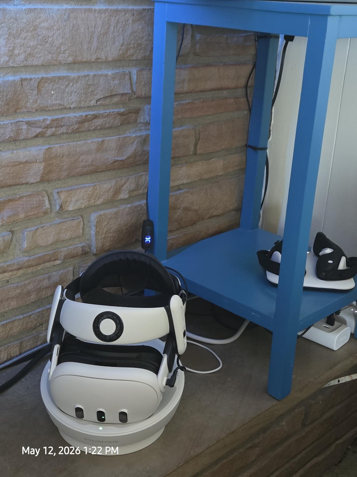 Meta Quest 3 512GB | Virtual Reality Headset Without Wires - 30% Sharper Resolution (Renewed Premium) customer photo 1