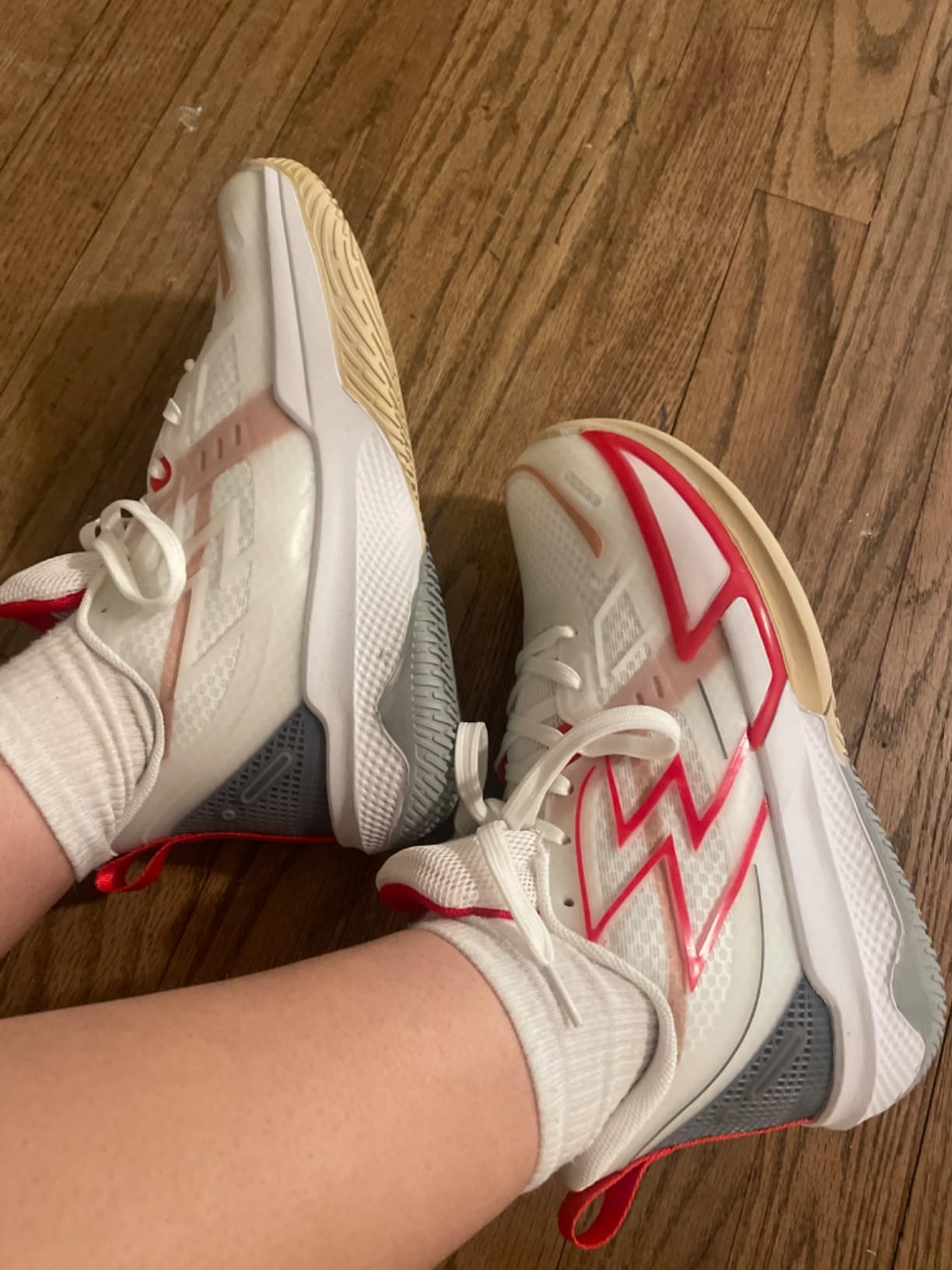 Women Basketball Shoes Fashion Sneakers Comfortable Unisex Athletic Lightweight Non Slip Outdoor Sport Volleyball Shoes customer photo 2