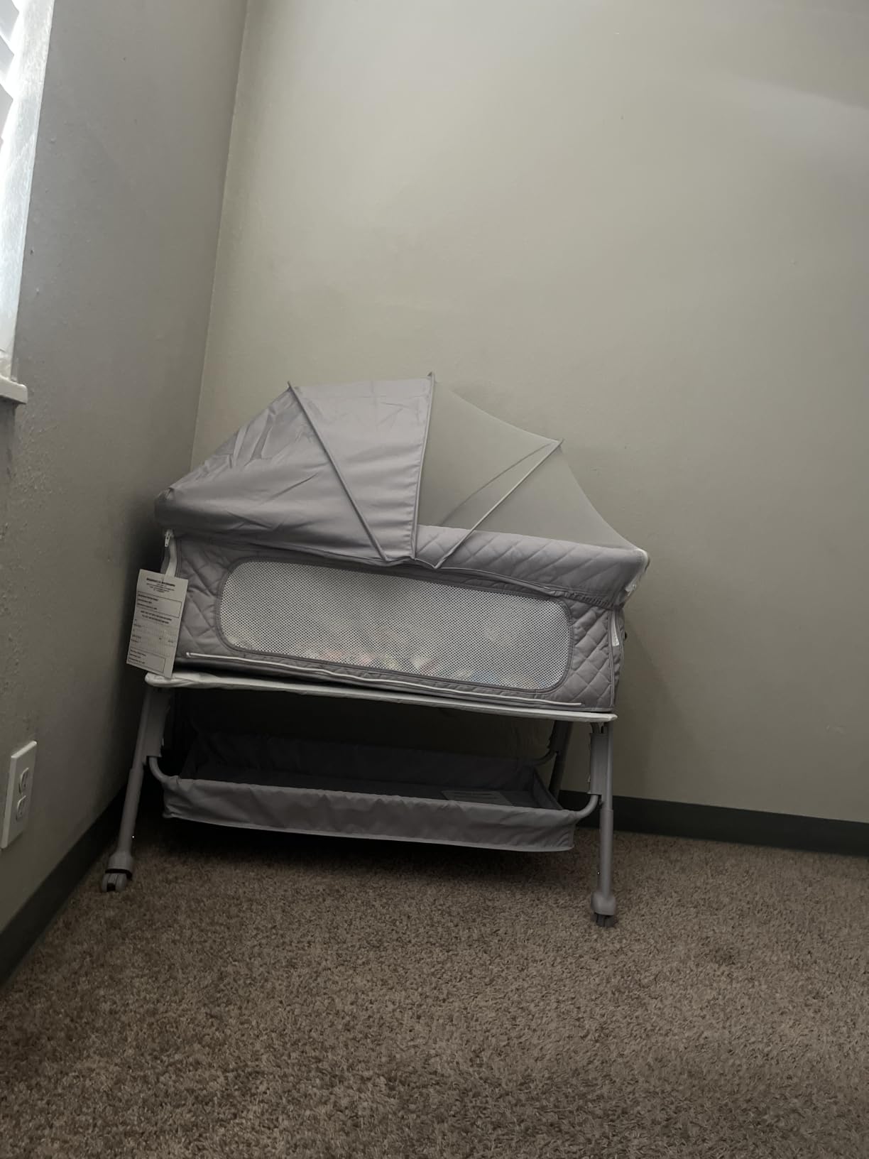 Baby Crib for Newborn, Baby Bassinets Bedside Sleeper with Breathable Mesh & Mattress, Easy Move Crib for Newborns with Lockable Wheels, 4-Adjustable Height Beside Bassinet (Beige) customer photo 1