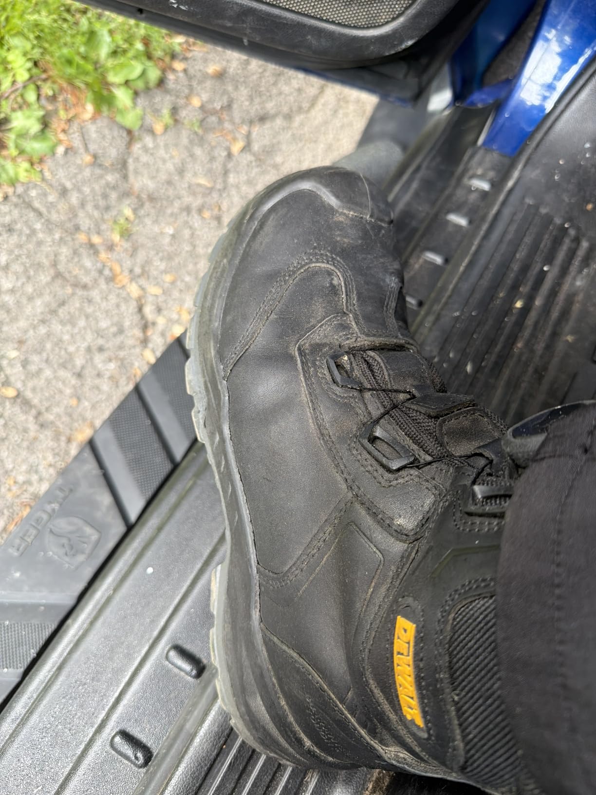 DEWALT Richardson Men's BOA Fit System, Nubuck Leather, Water Resistant, Wide Fit, Steel Toe, Safety Work Boot customer photo 2