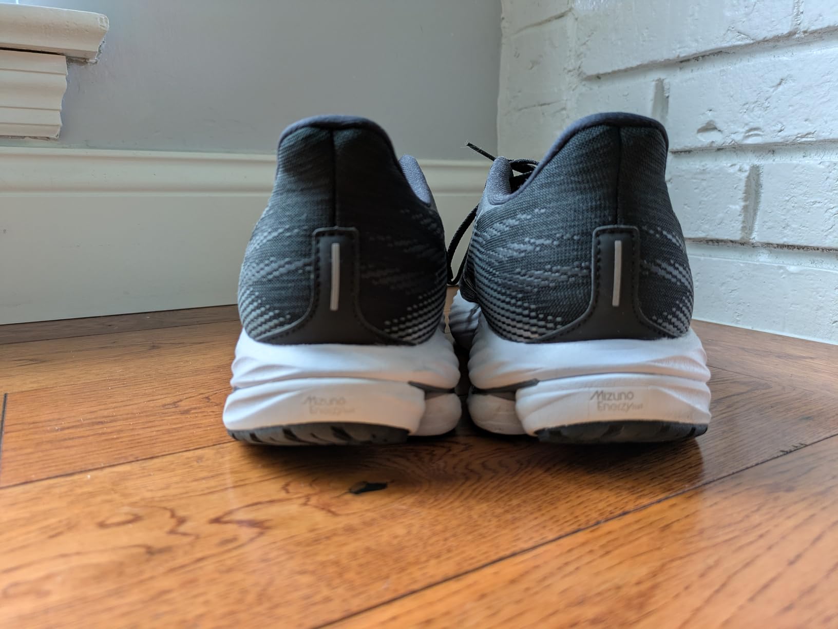 Mizuno Men's Men's Wave Inspire 21 Running Shoe customer photo 1